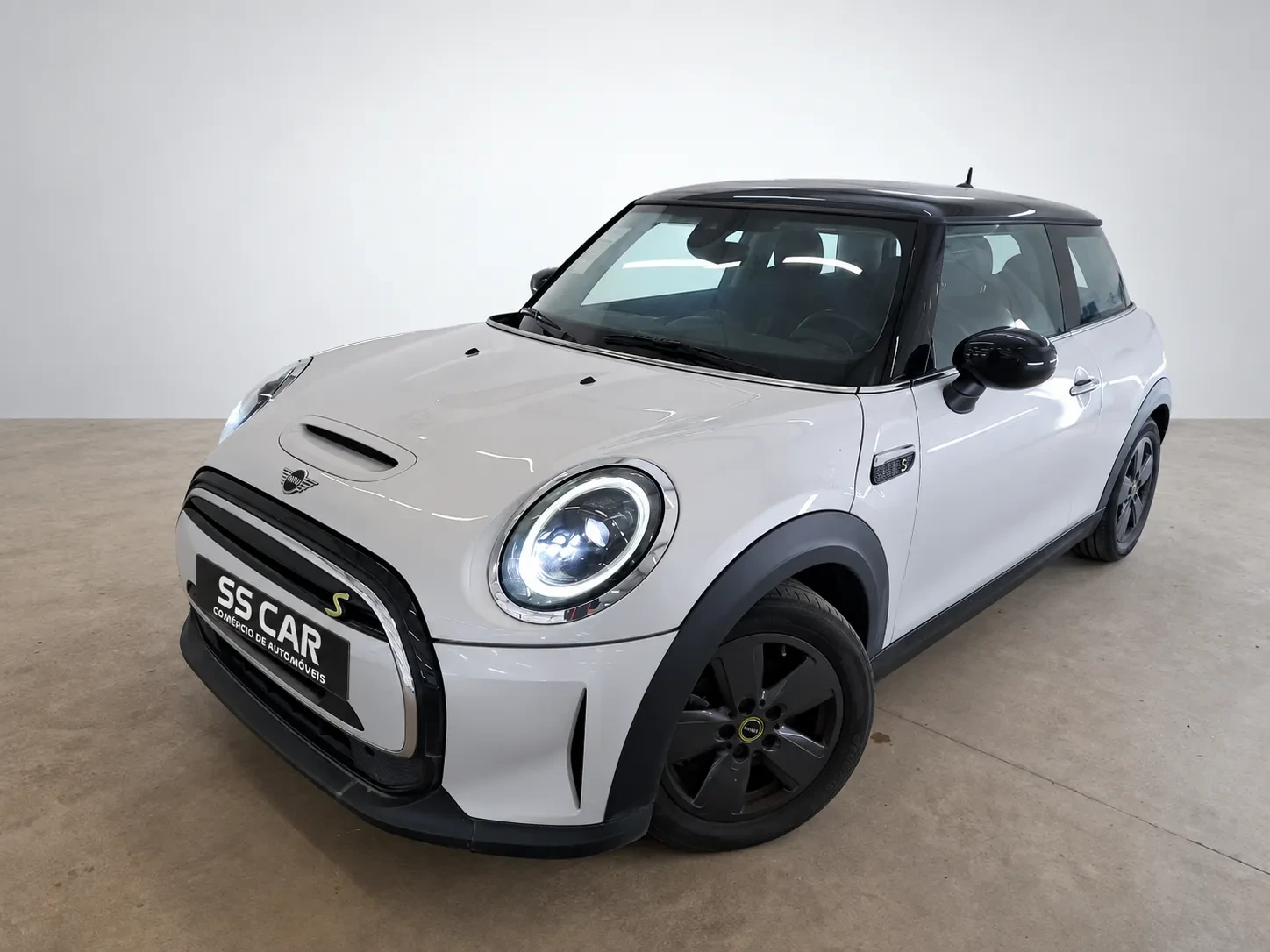 MINI 3 Portas Cooper SE 1