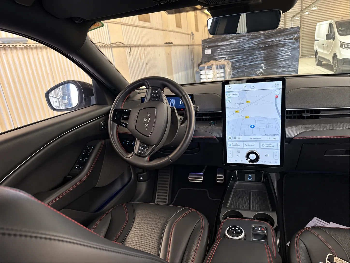 Ford Mustang Mach-E 75.7 kWh Base 3