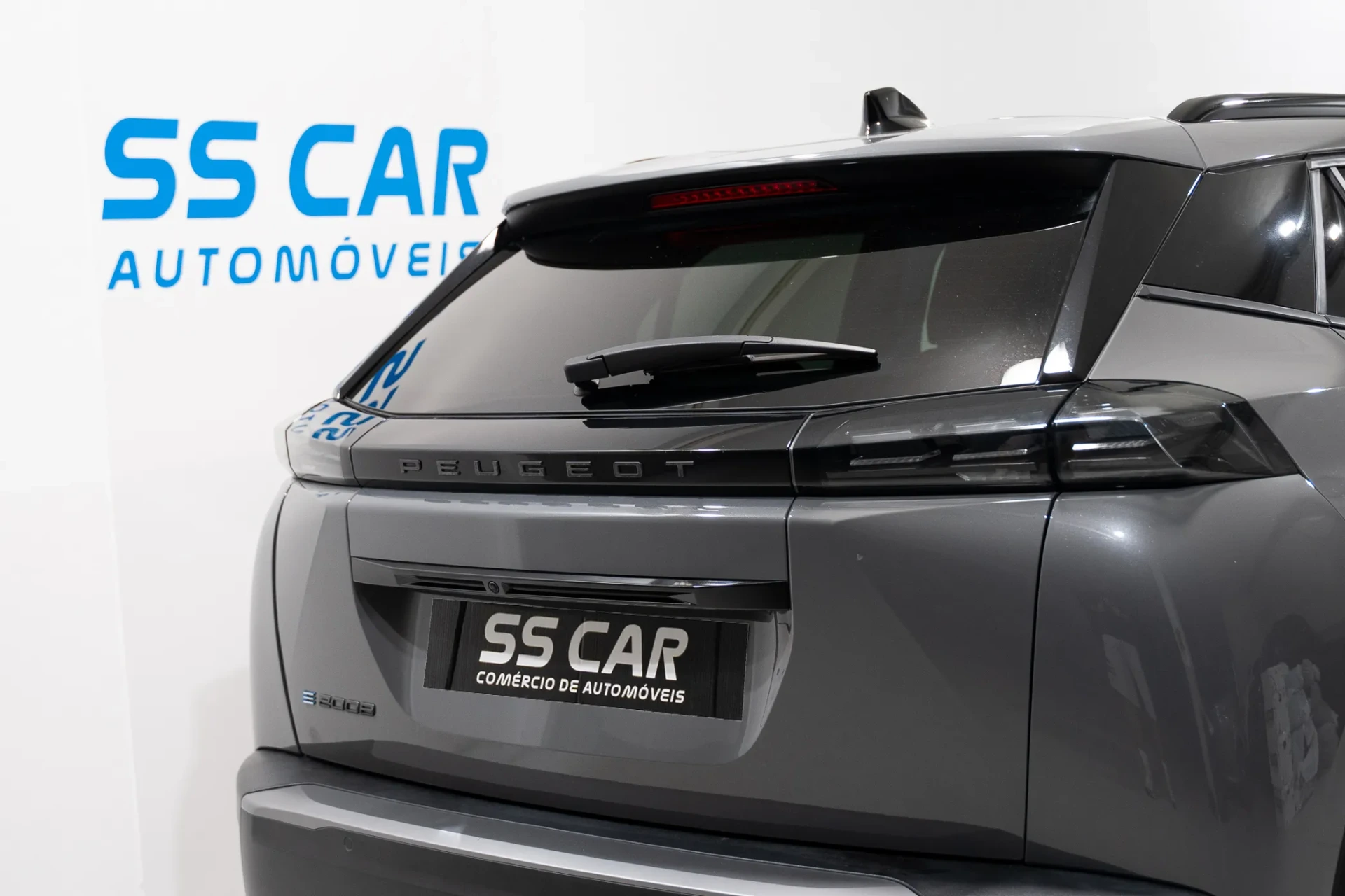 Peugeot e-2008 54 kWh Allure 8