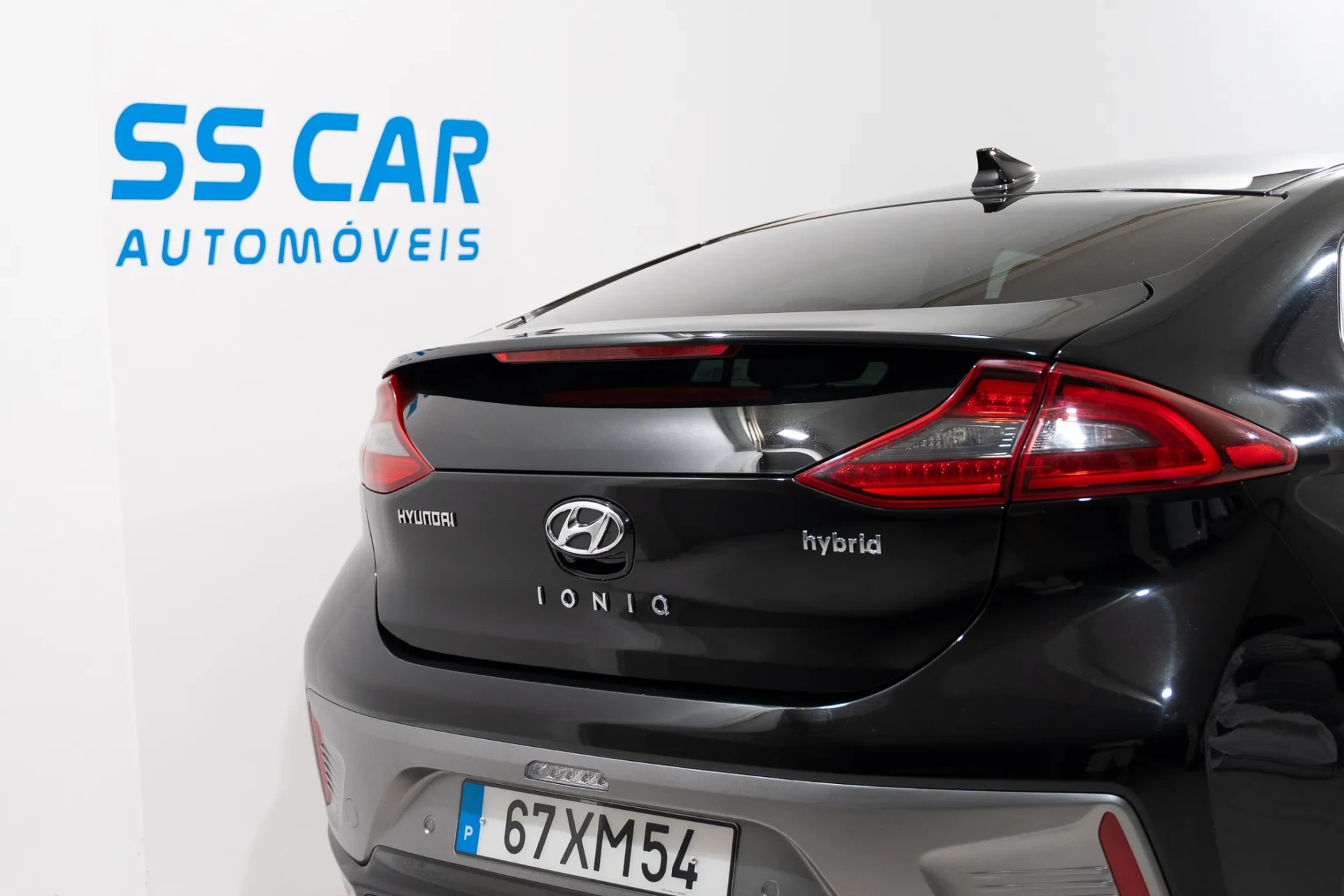 Hyundai Ioniq 1.6 GDI HEV Pack Plus 8