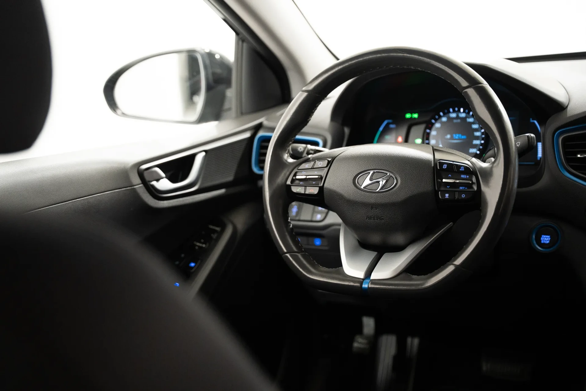 Hyundai Ioniq 1.6 GDI HEV Pack Plus 10