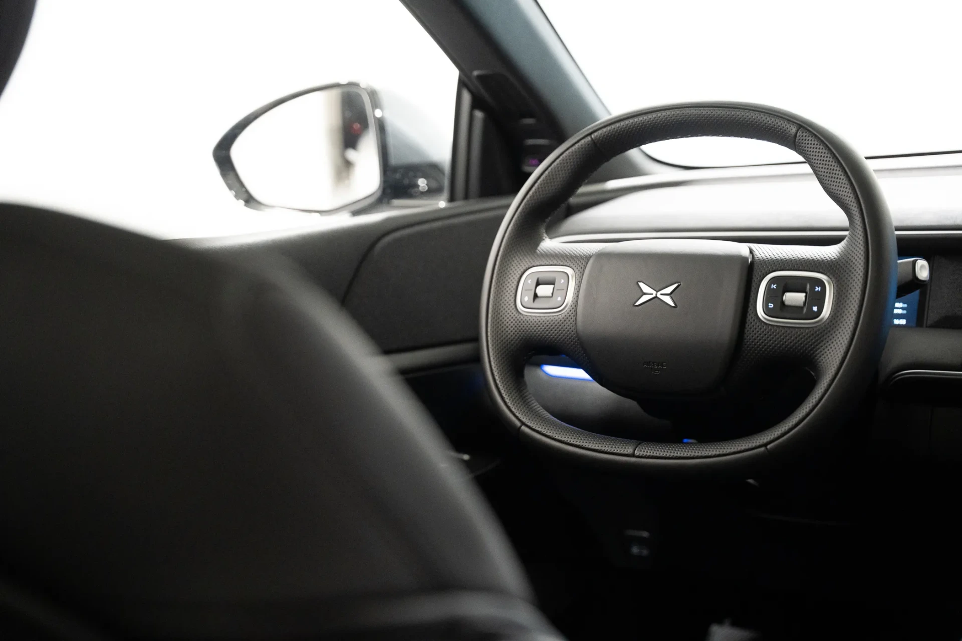 Xpeng G6 68.5 kWh Standard Range 9