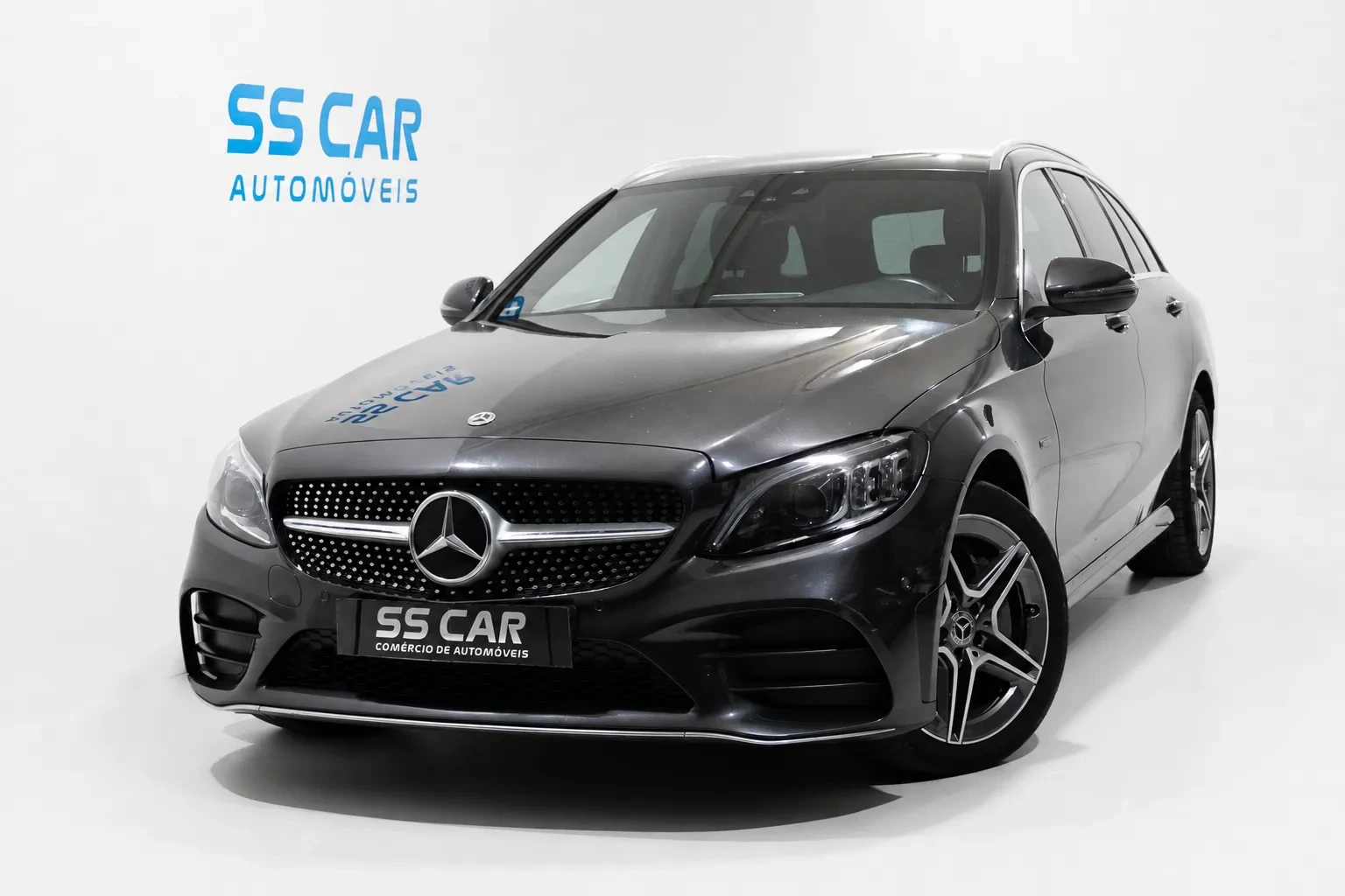 Mercedes-Benz C 300 e AMG Line 1