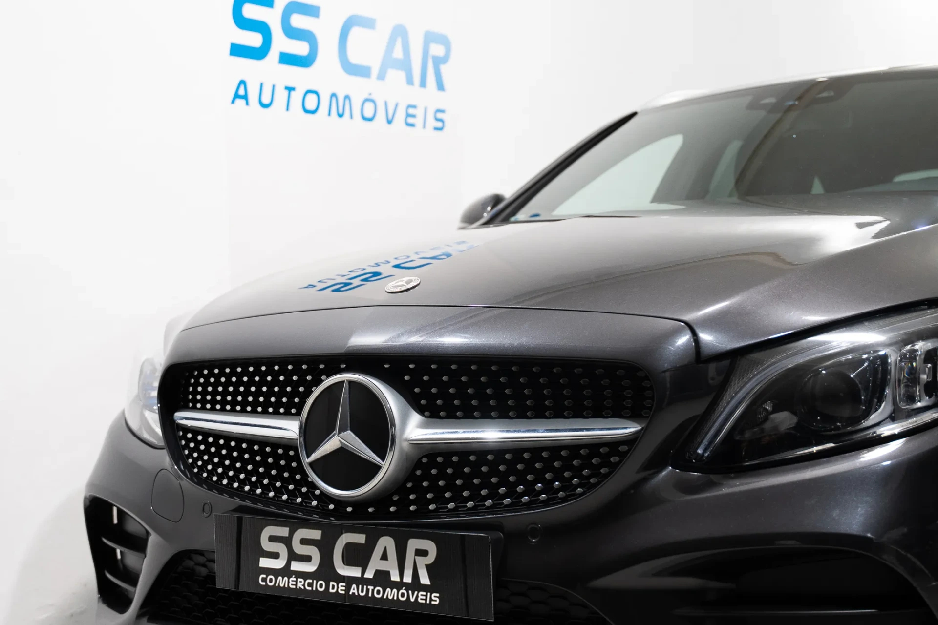 Mercedes-Benz C 300 e AMG Line 2