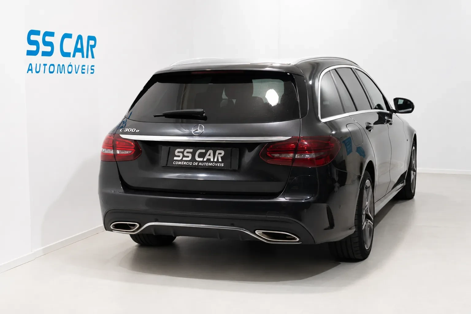 Mercedes-Benz C 300 e AMG Line 5