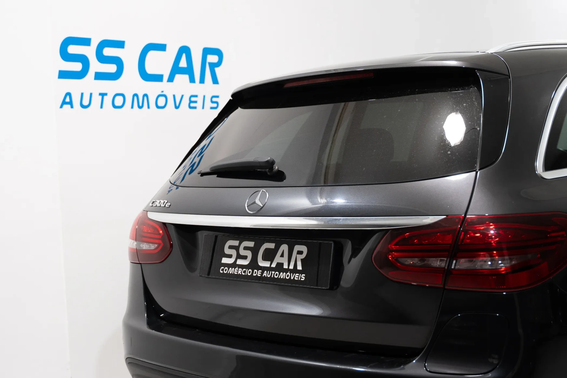 Mercedes-Benz C 300 e AMG Line 7