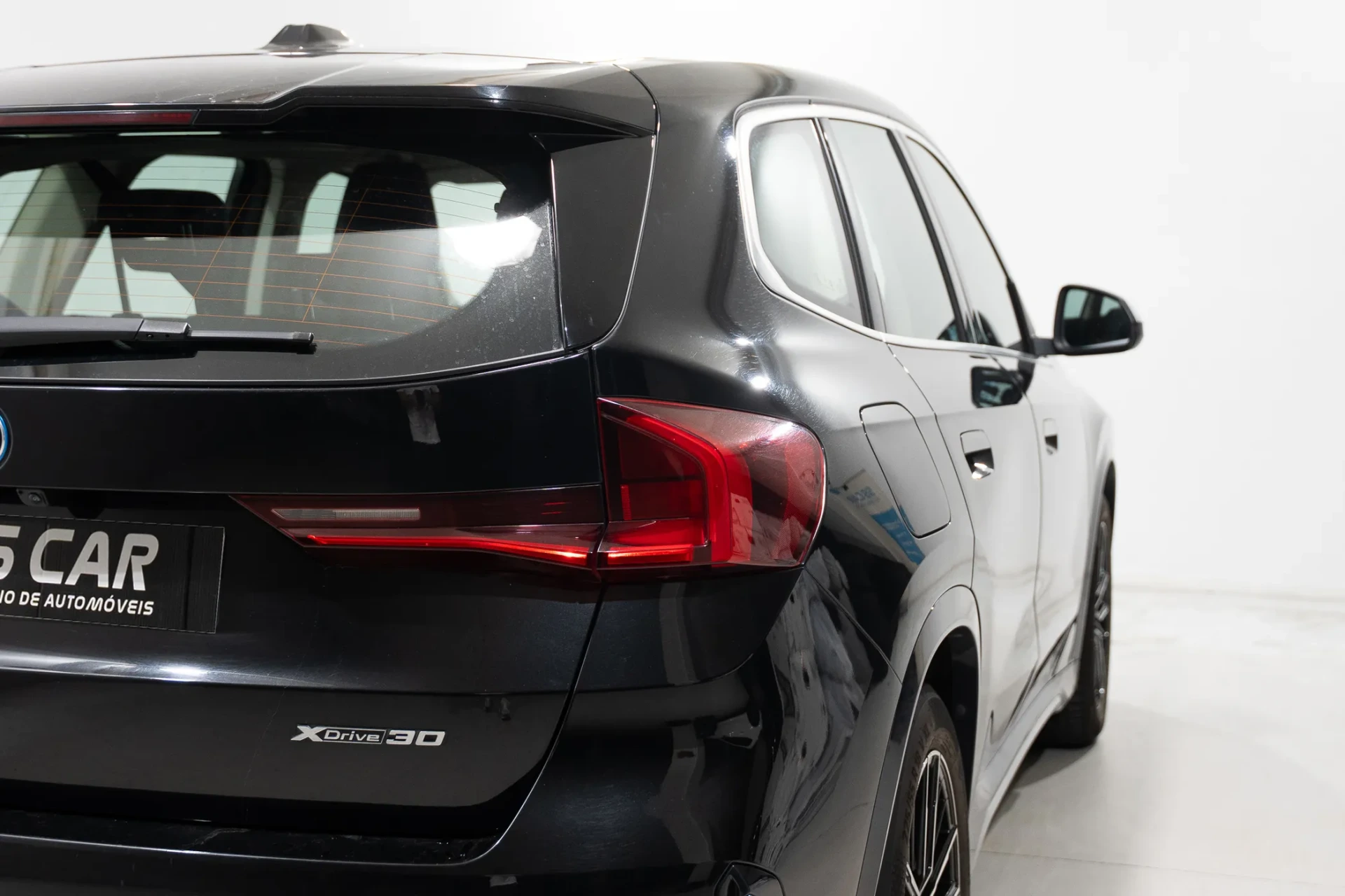 BMW iX1 xDrive30 xLine 7