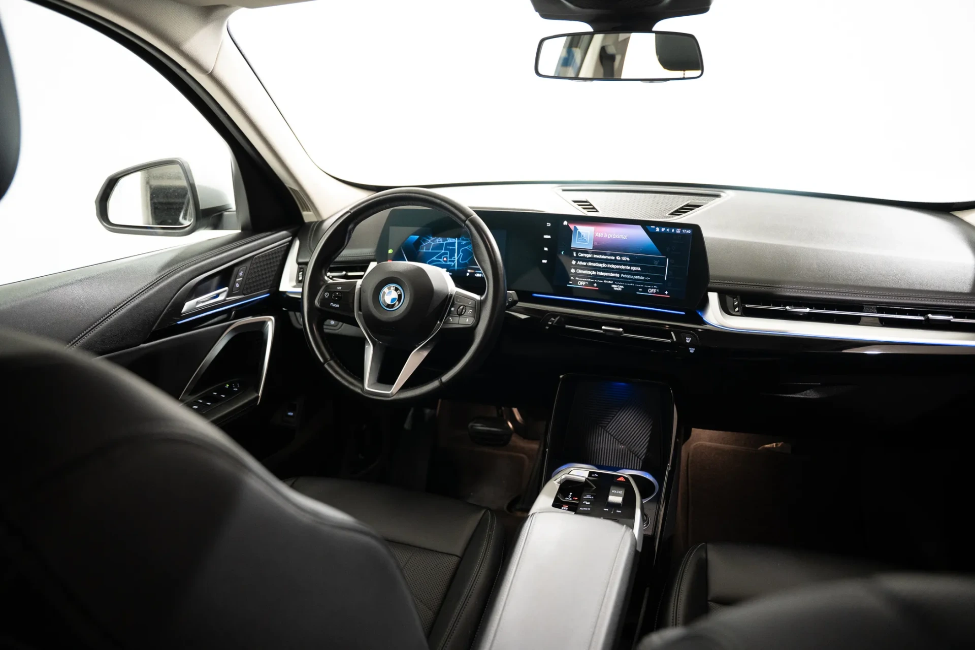 BMW iX1 xDrive30 xLine 9