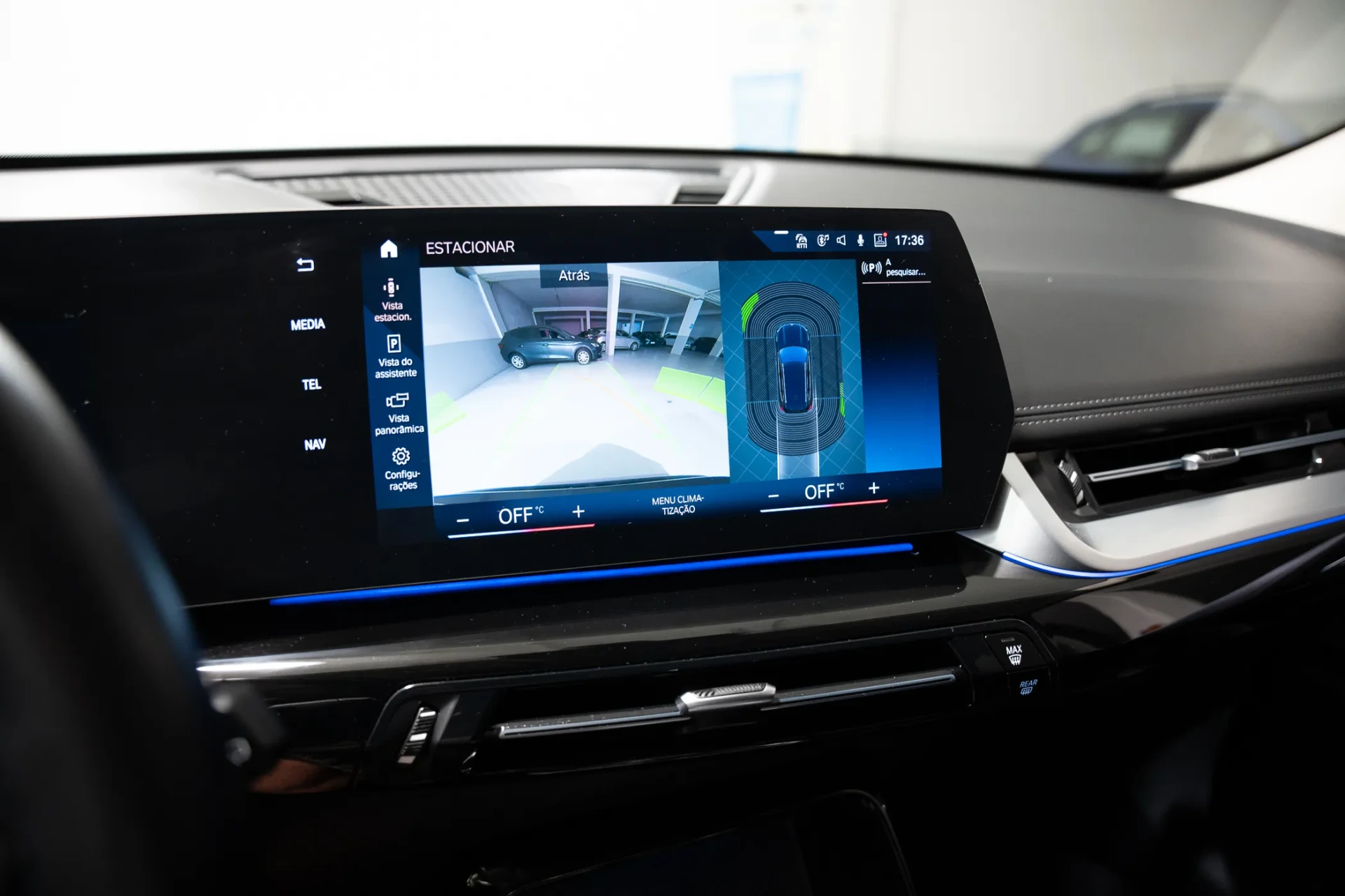 BMW iX1 xDrive30 xLine 16