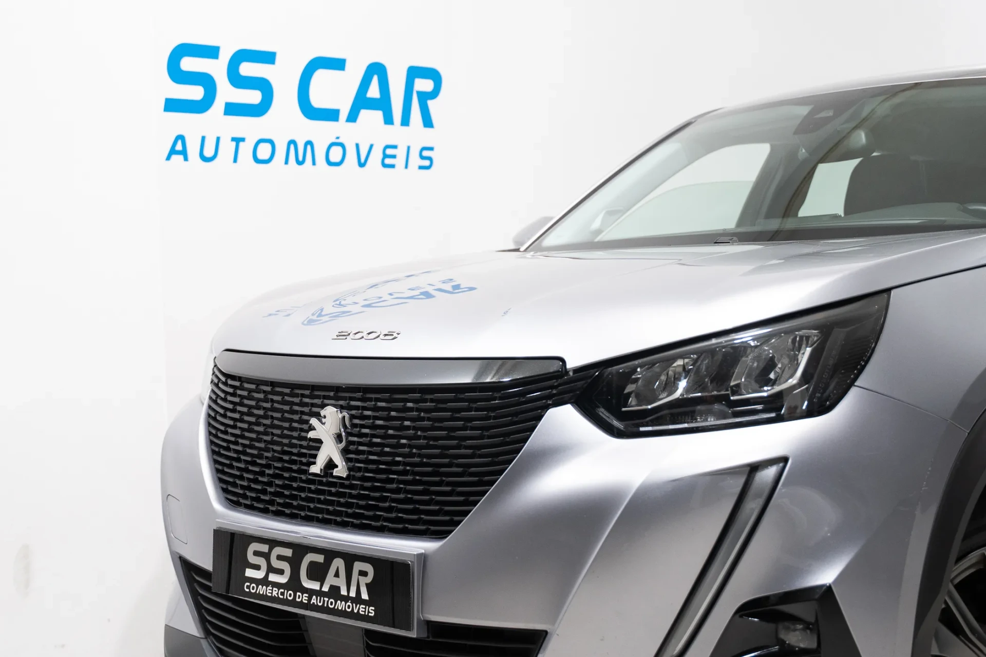 Peugeot 2008 1.2 PureTech Active EAT8 3