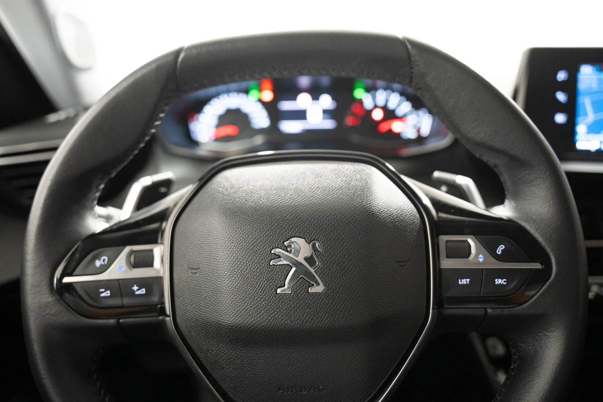 Peugeot 2008 1.2 PureTech Active EAT8 15