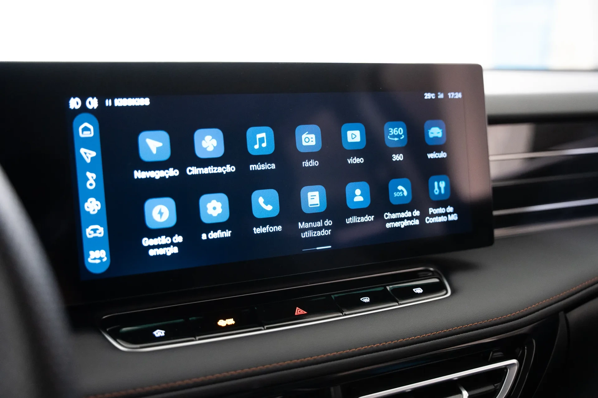 MG HS 1.5 Plug-in Hybrid Luxury 18
