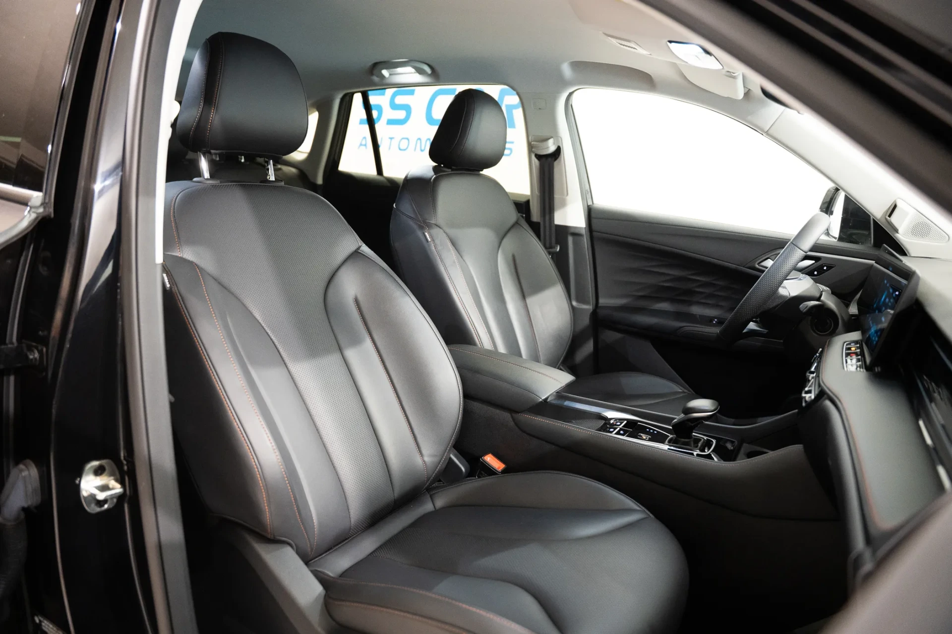 MG HS 1.5 Plug-in Hybrid Luxury 28