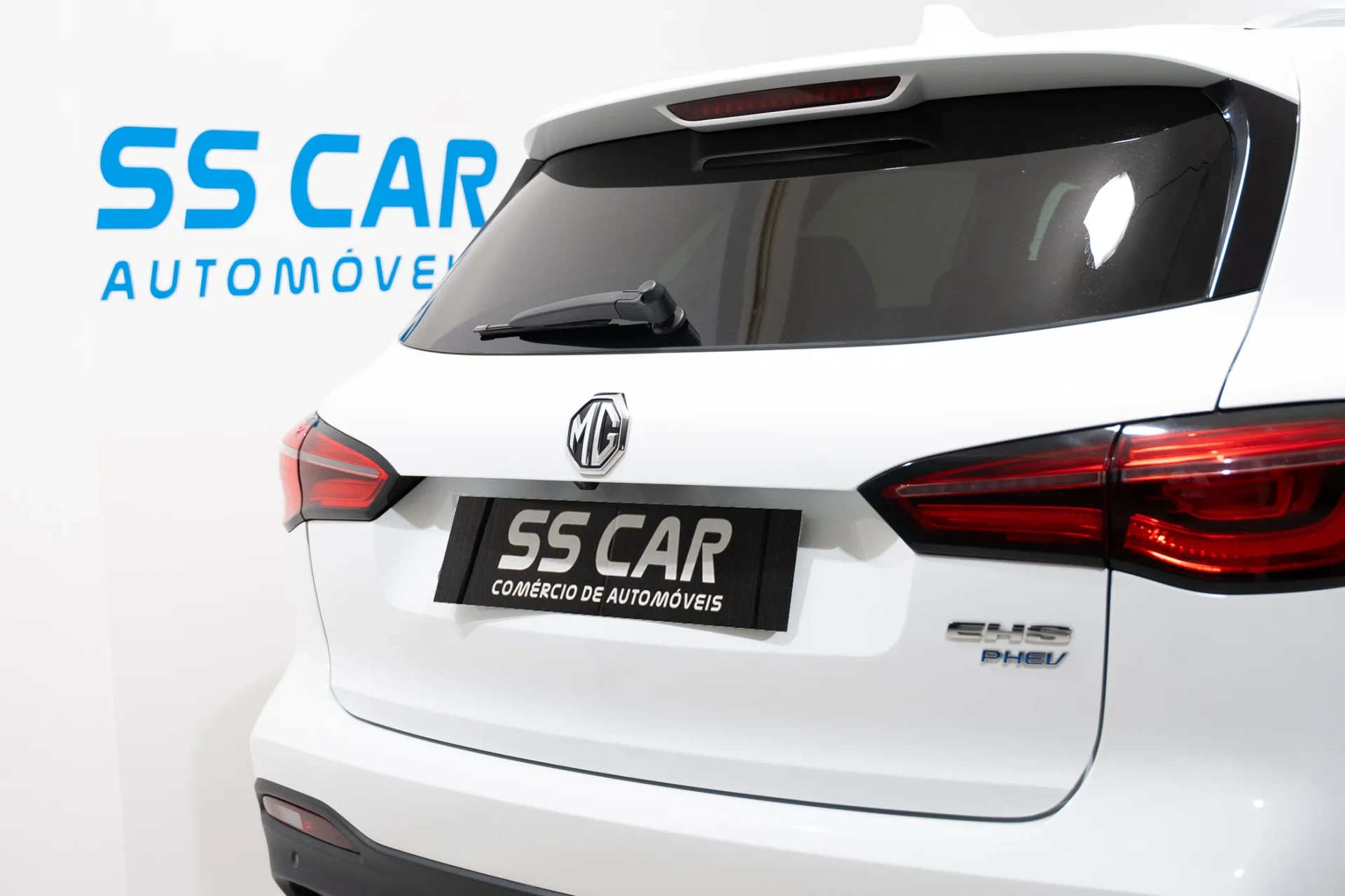 MG EHS 1.5 T-GDI Plug-in Hybrid Luxury 8