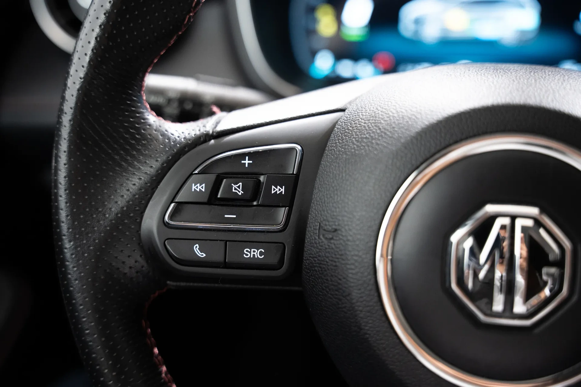 MG EHS 1.5 T-GDI Plug-in Hybrid Luxury 13