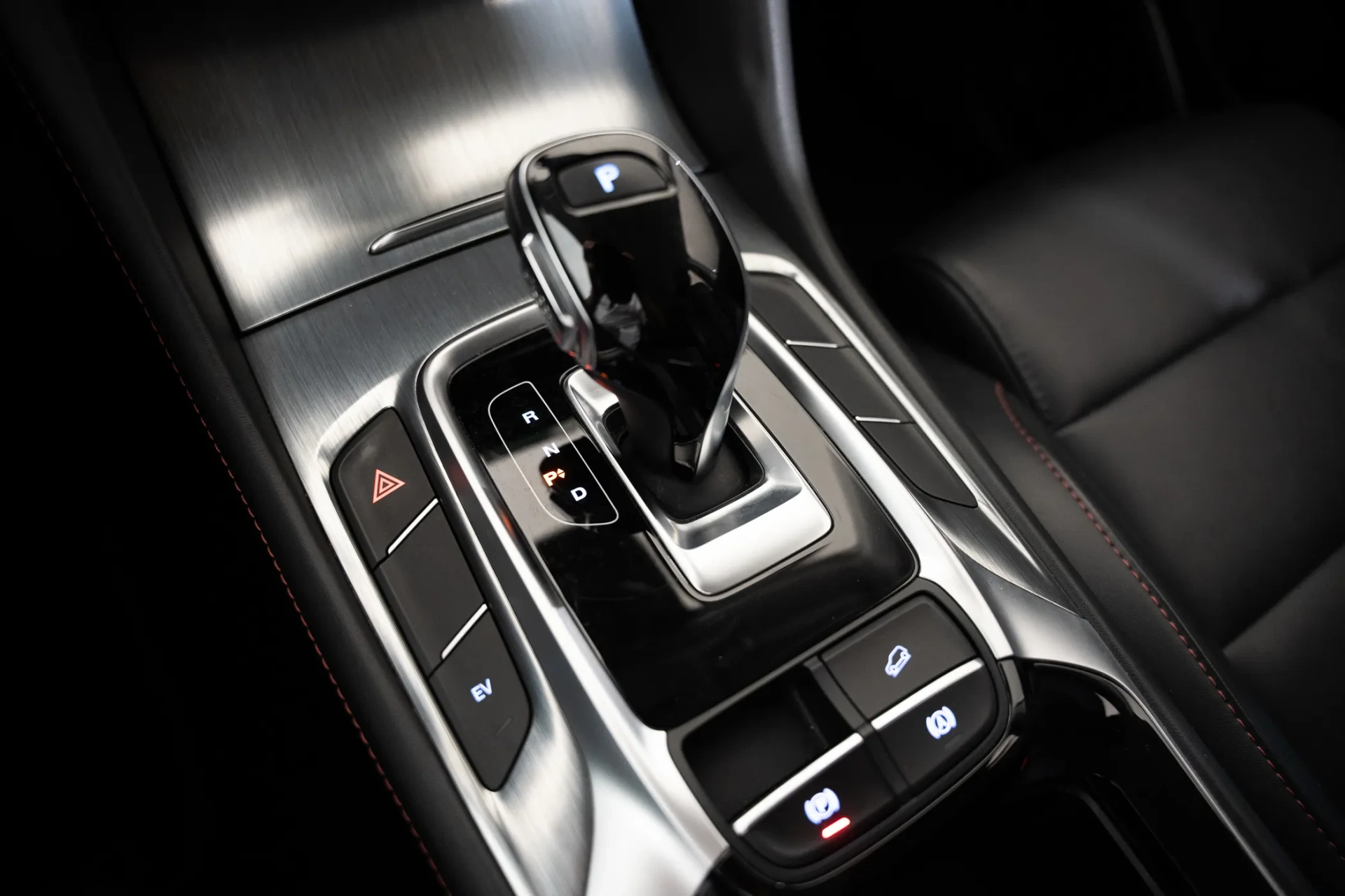 MG EHS 1.5 T-GDI Plug-in Hybrid Luxury 23