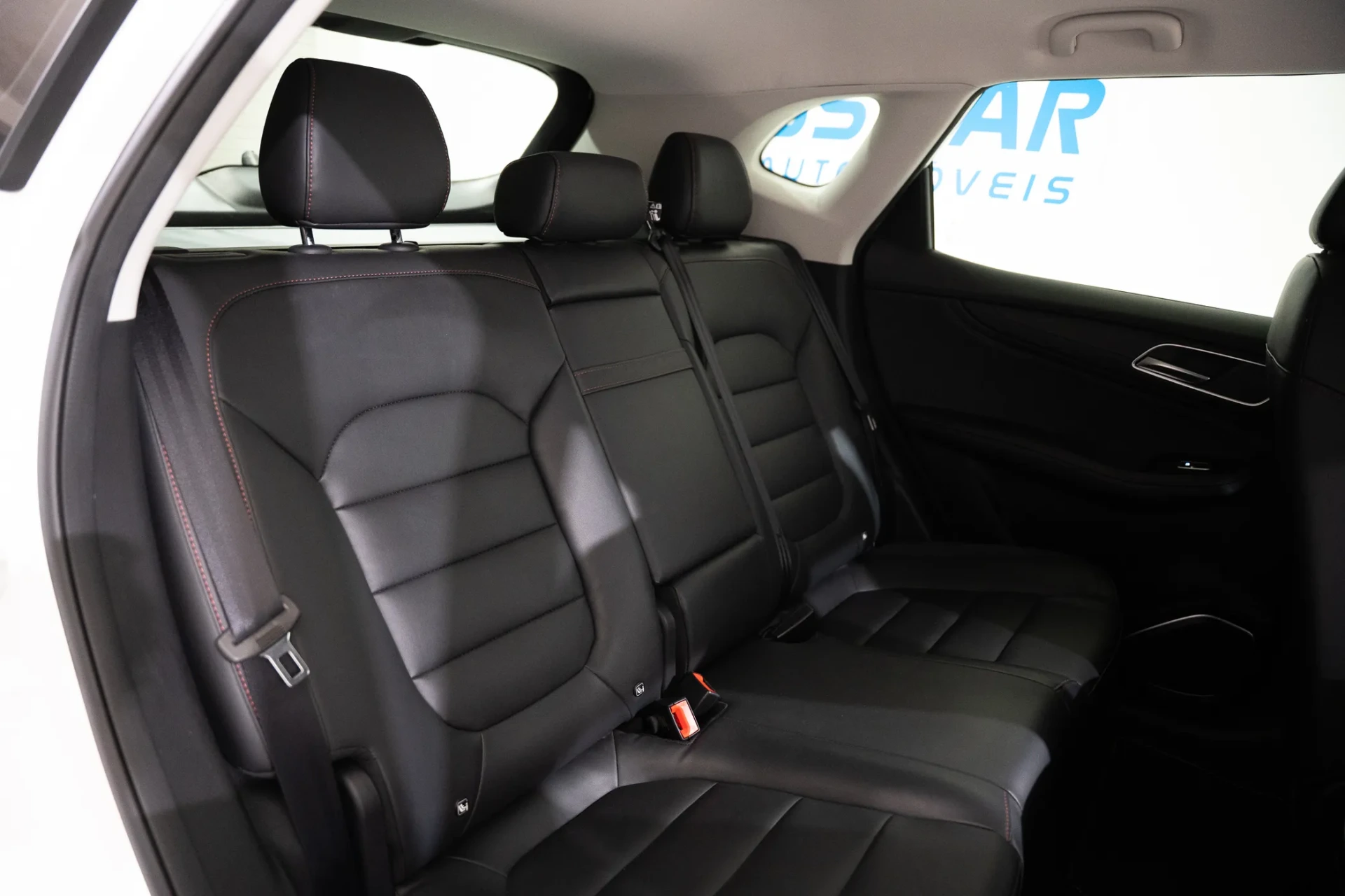 MG EHS 1.5 T-GDI Plug-in Hybrid Luxury 27