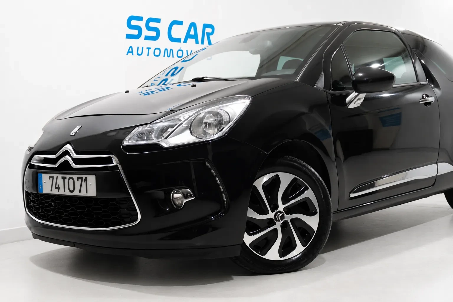 Citroen DS3 1.6 e-HDi So Chic 2