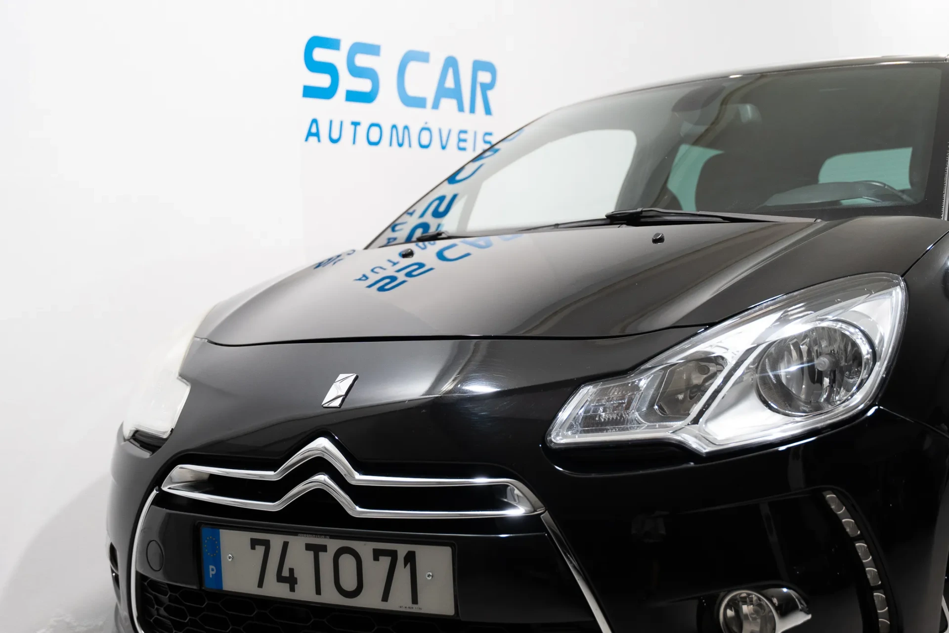 Citroen DS3 1.6 e-HDi So Chic 3