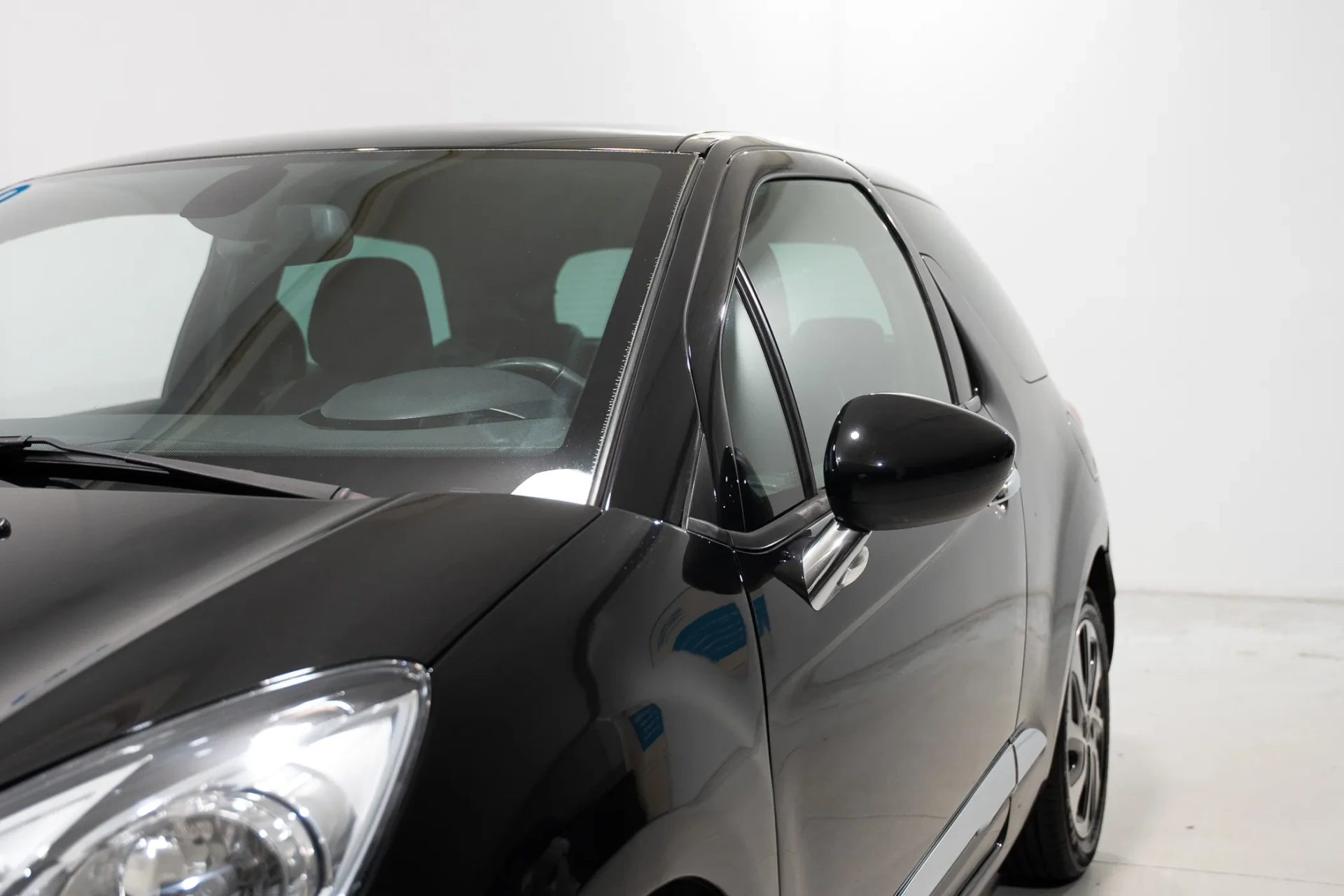 Citroen DS3 1.6 e-HDi So Chic 4