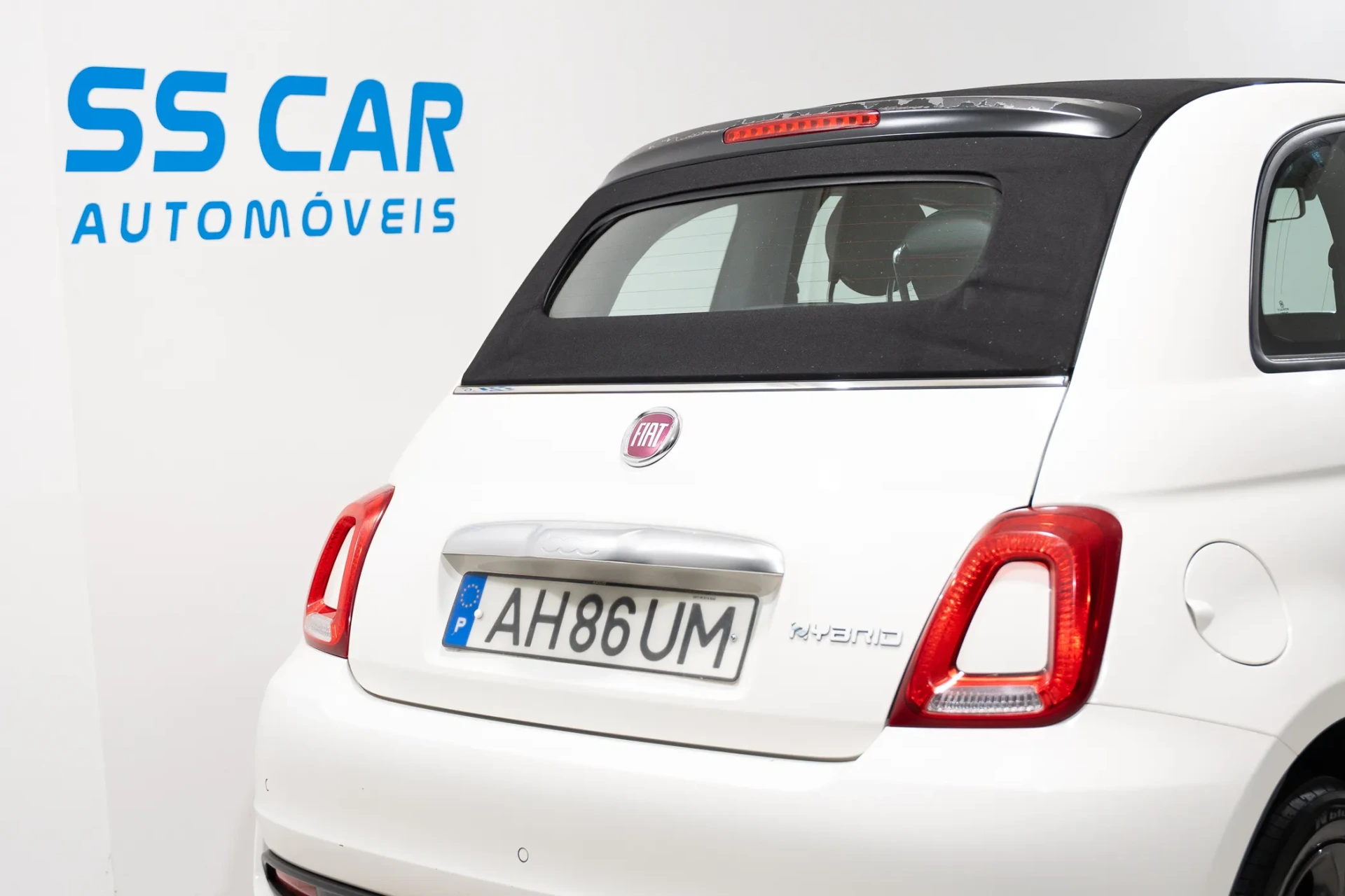 Fiat 500 1.0 Hybrid Connect 8