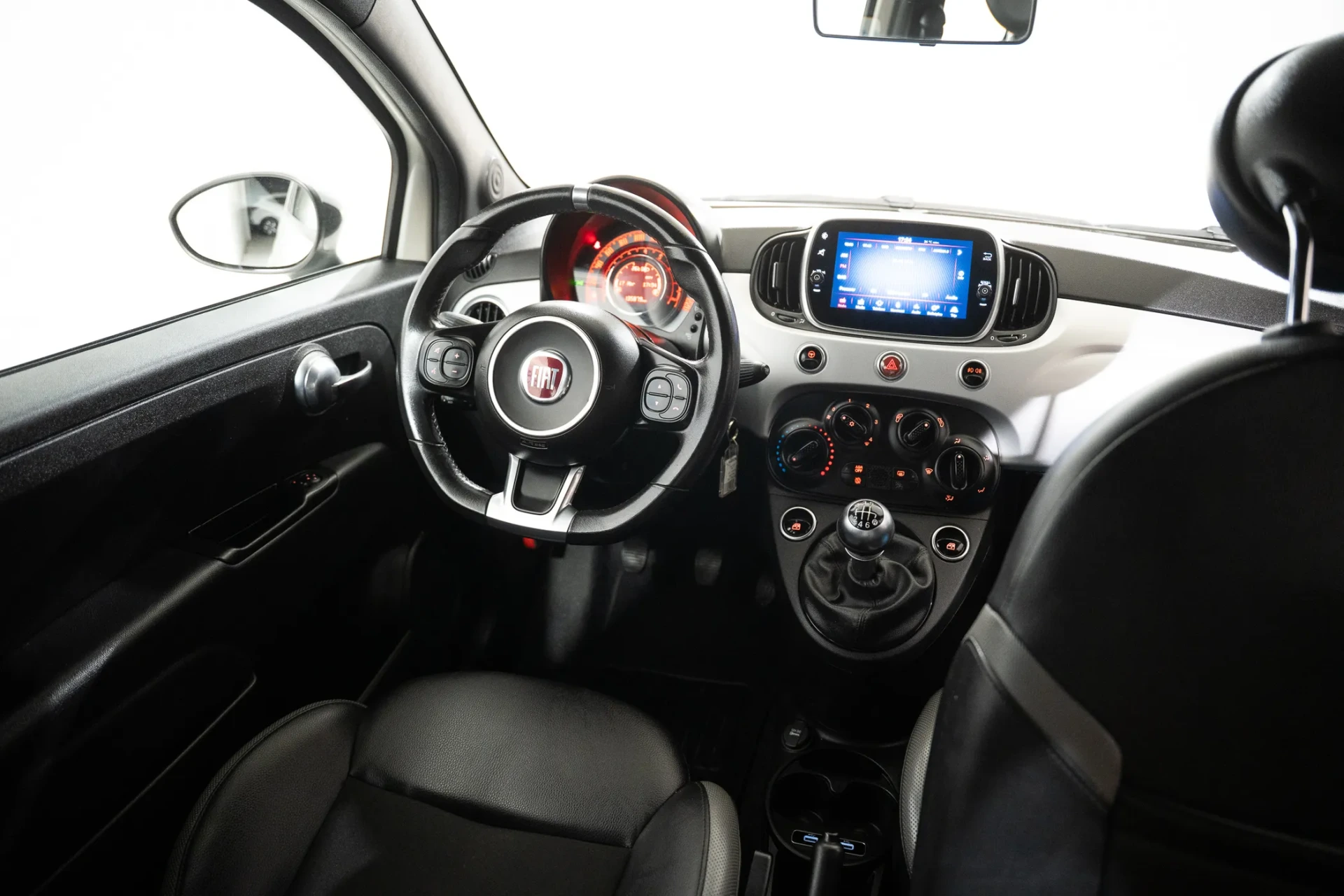 Fiat 500 1.0 Hybrid Connect 9