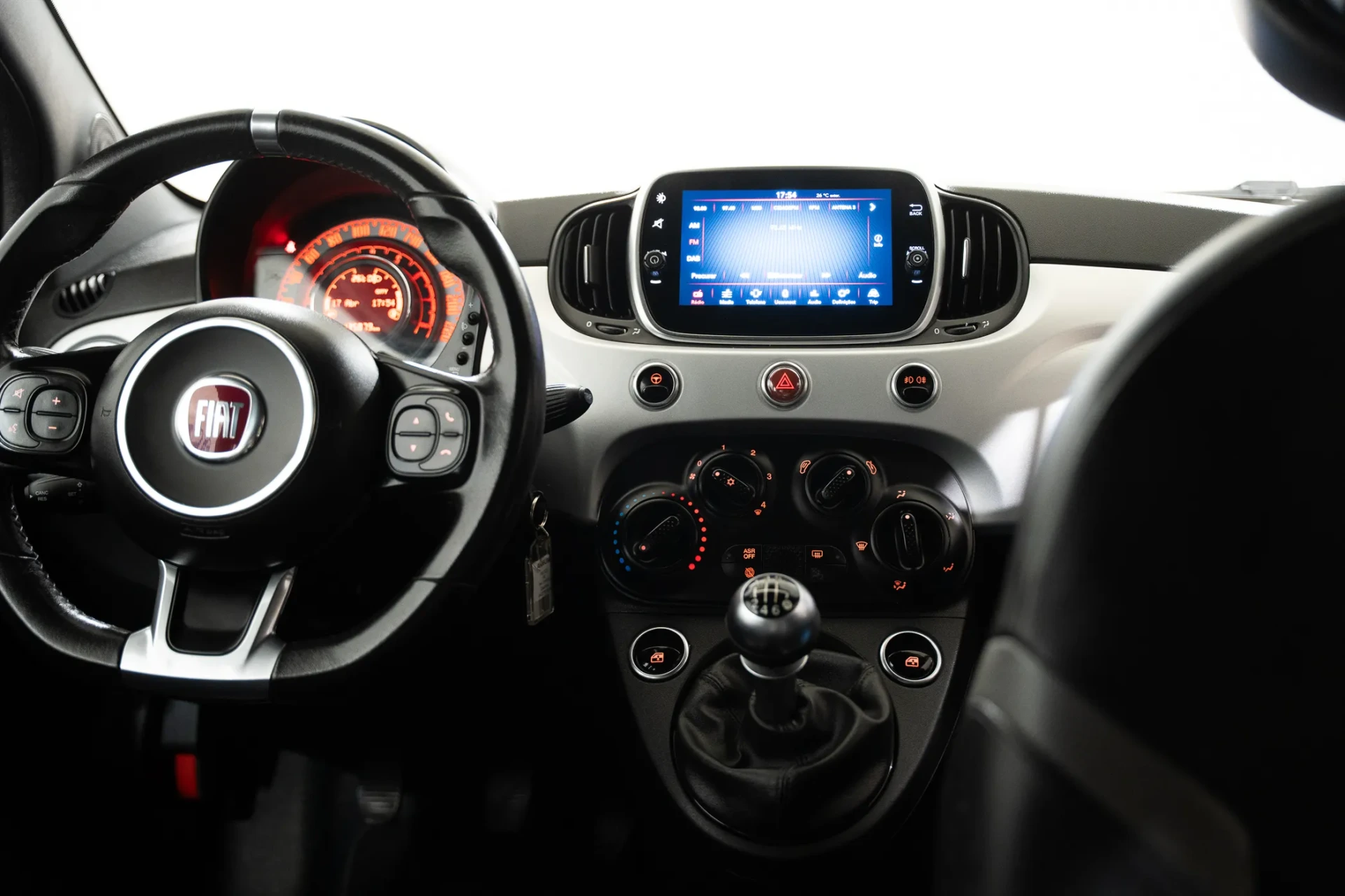 Fiat 500 1.0 Hybrid Connect 11