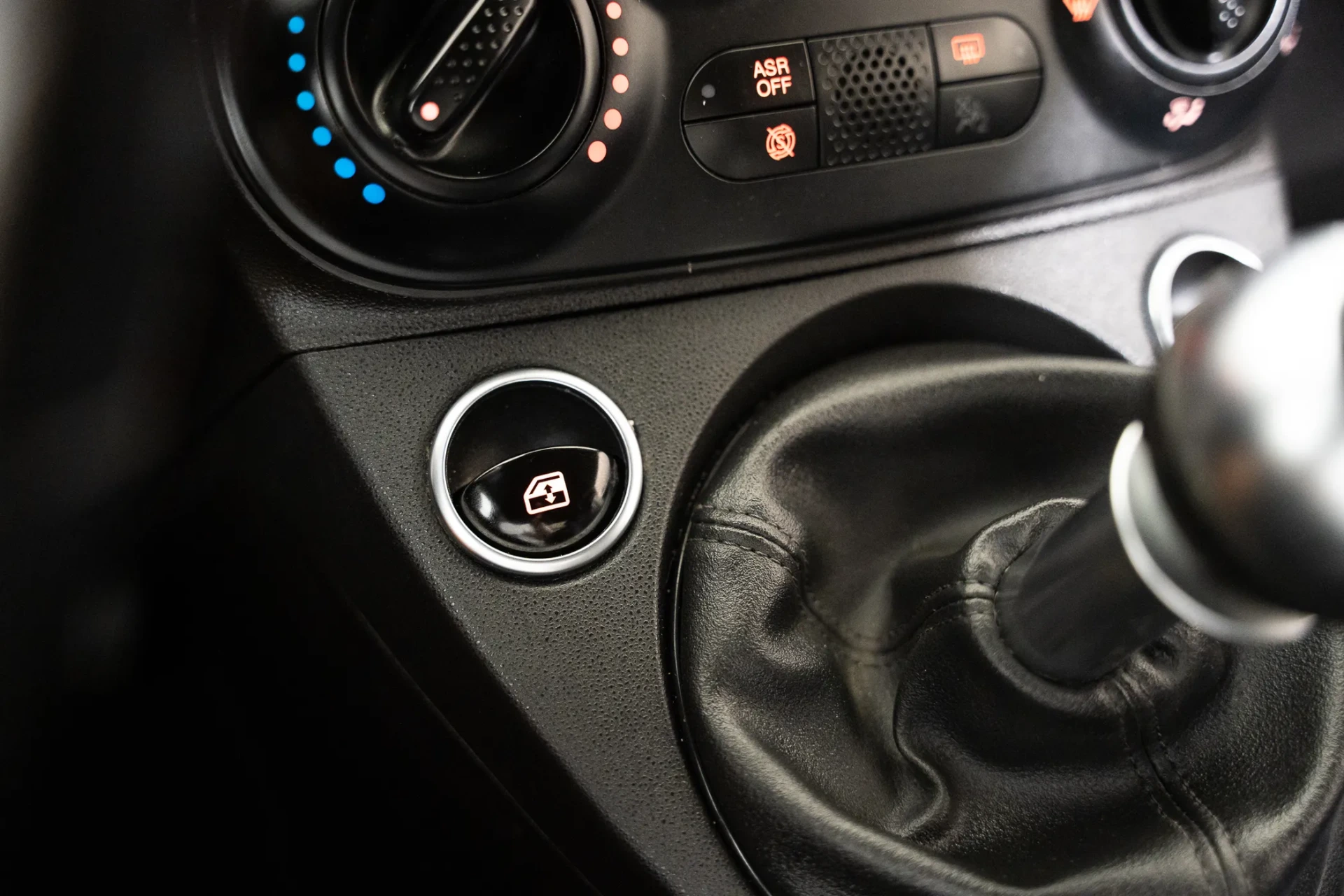 Fiat 500 1.0 Hybrid Connect 19