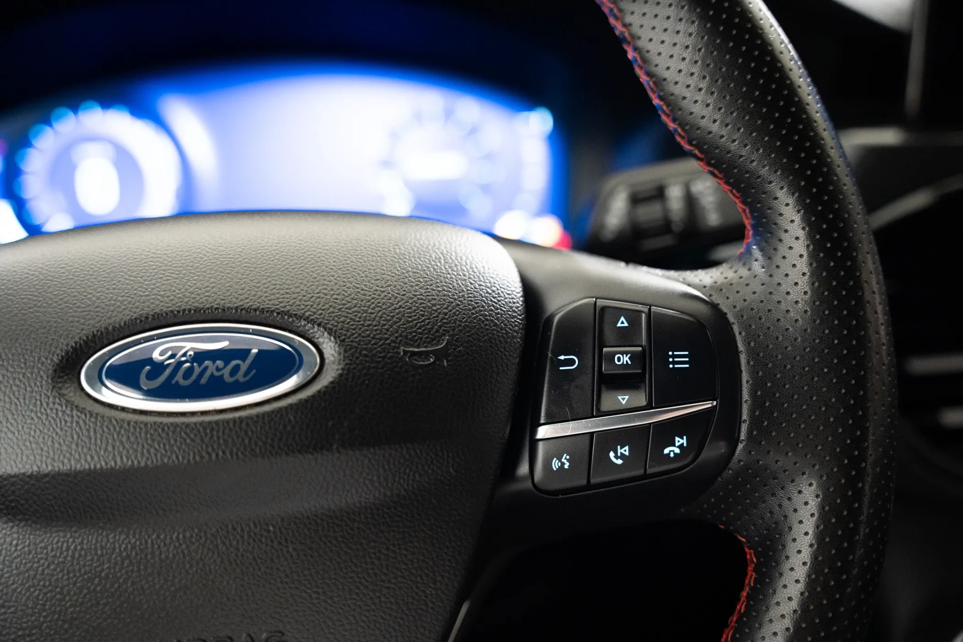 Ford Kuga 1.5 EcoBoost Titanium 15