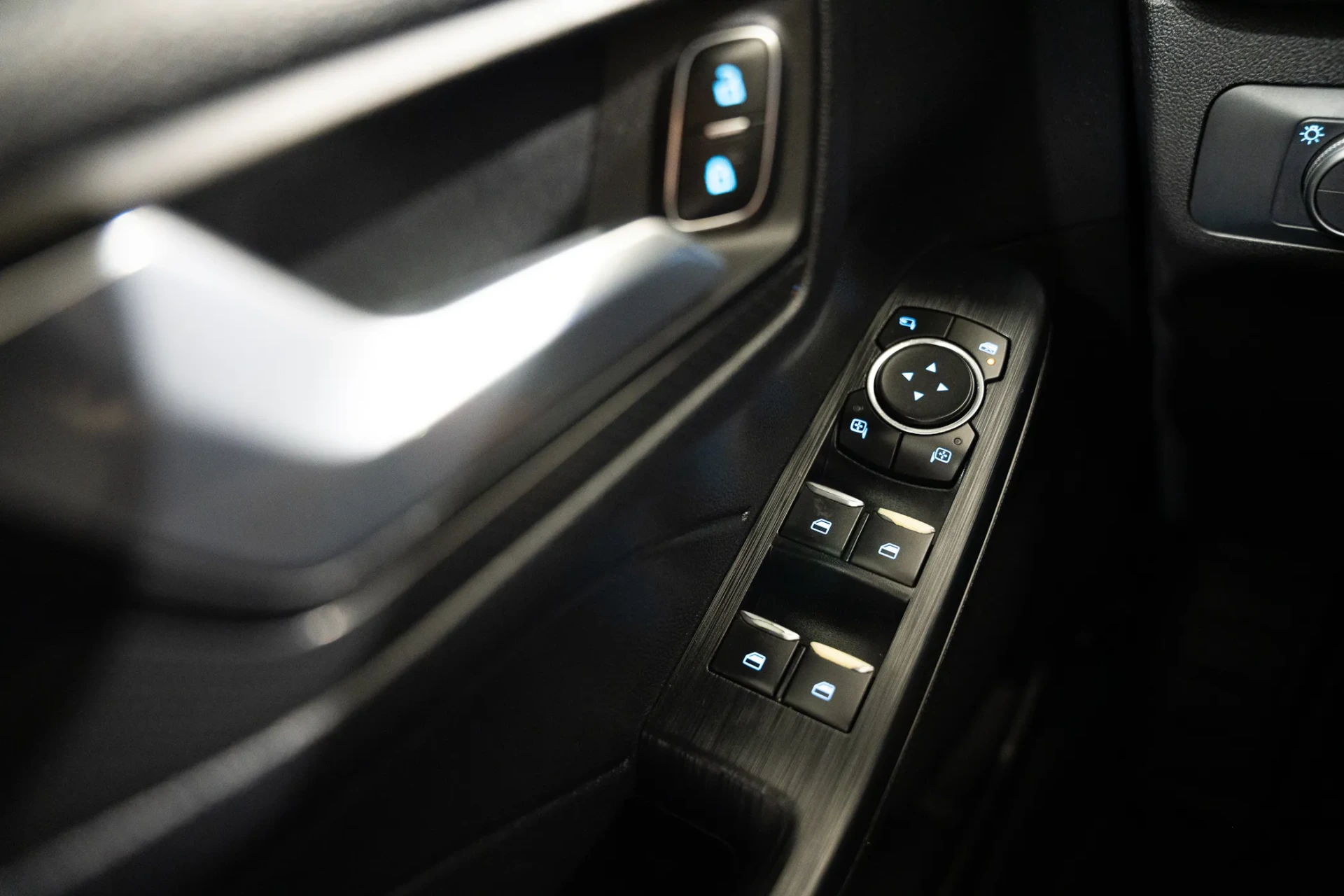 Ford Kuga 1.5 EcoBoost Titanium 24