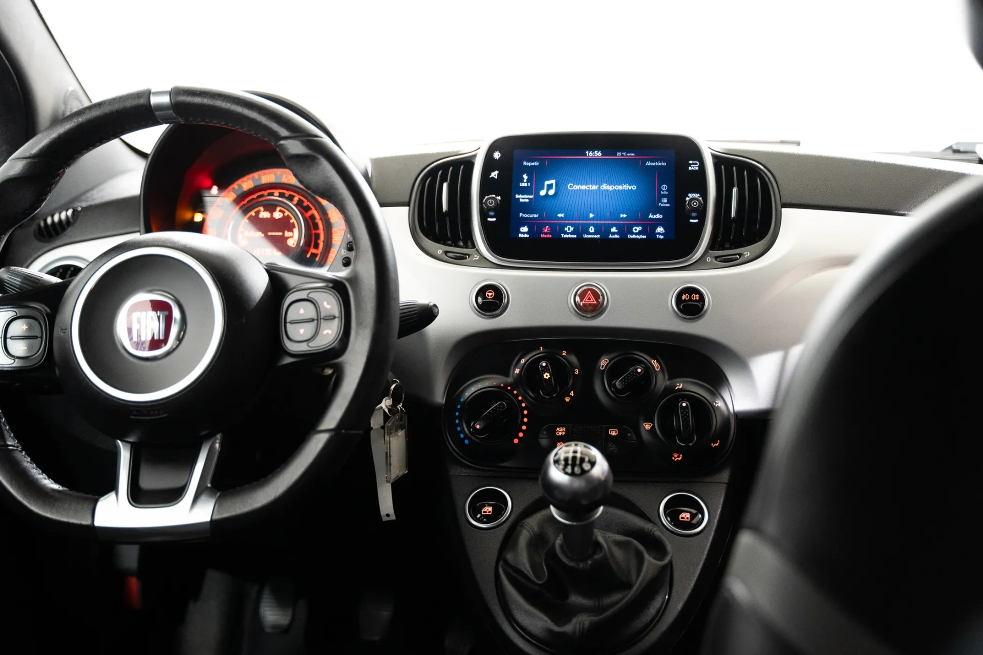 Fiat 500 1.0 Hybrid Connect 11