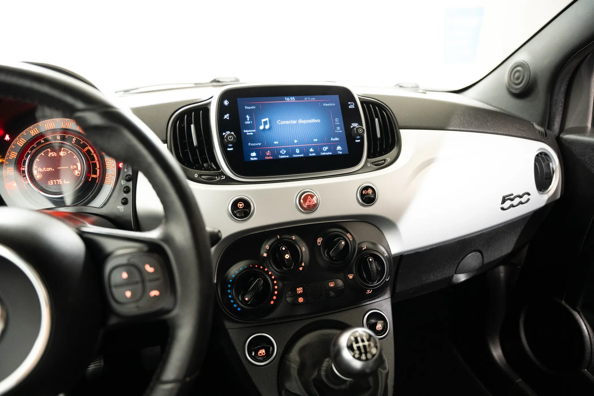 Fiat 500 1.0 Hybrid Connect 16