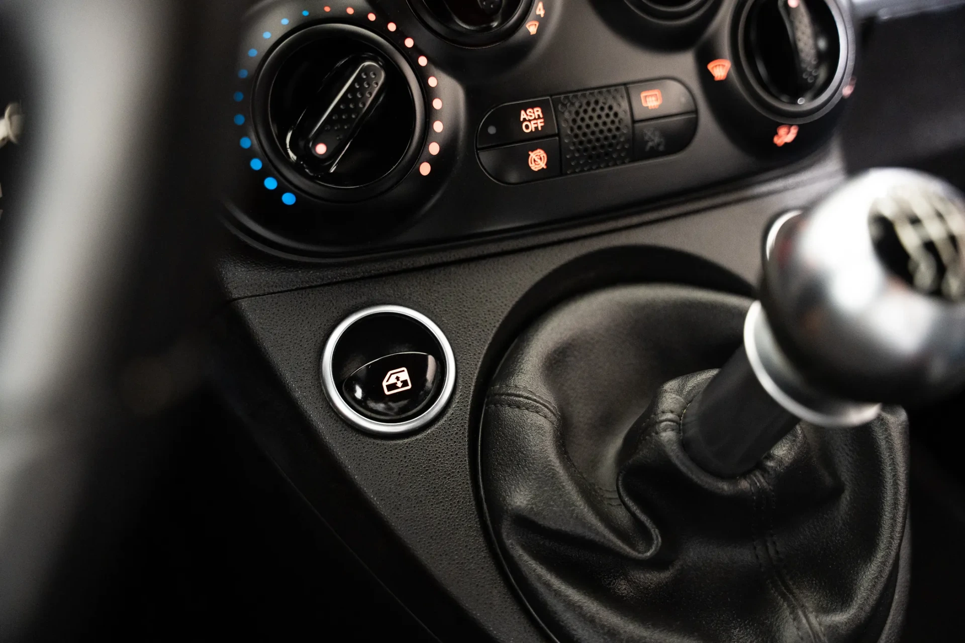 Fiat 500 1.0 Hybrid Connect 19