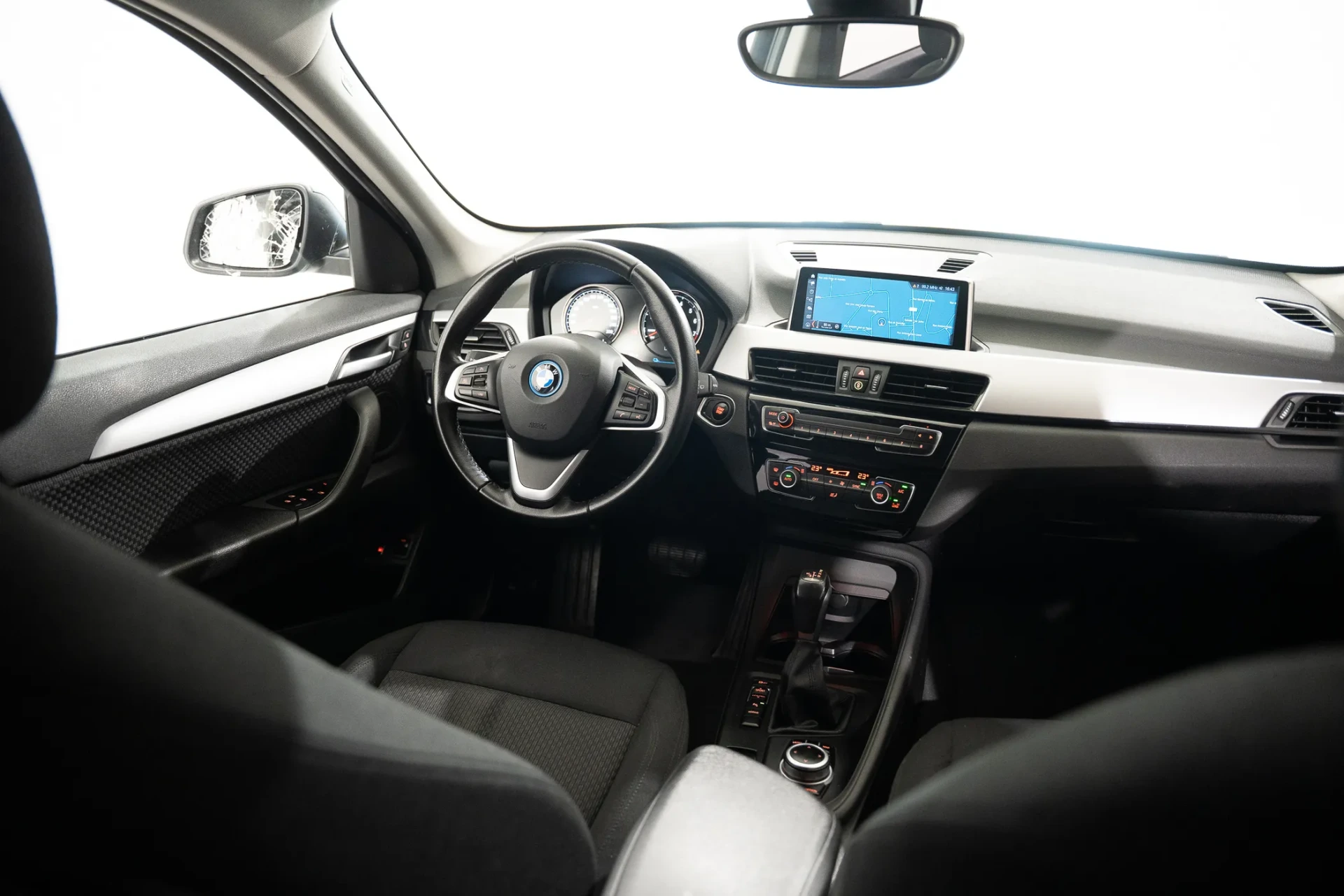 BMW X1 25 e xDrive Corporate Edition 9