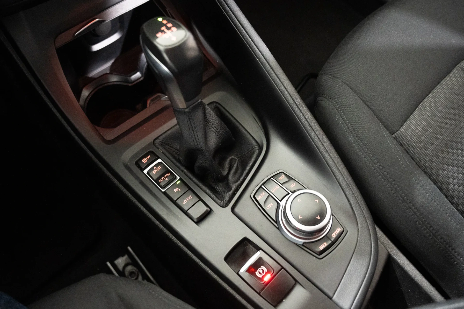 BMW X1 25 e xDrive Corporate Edition 21