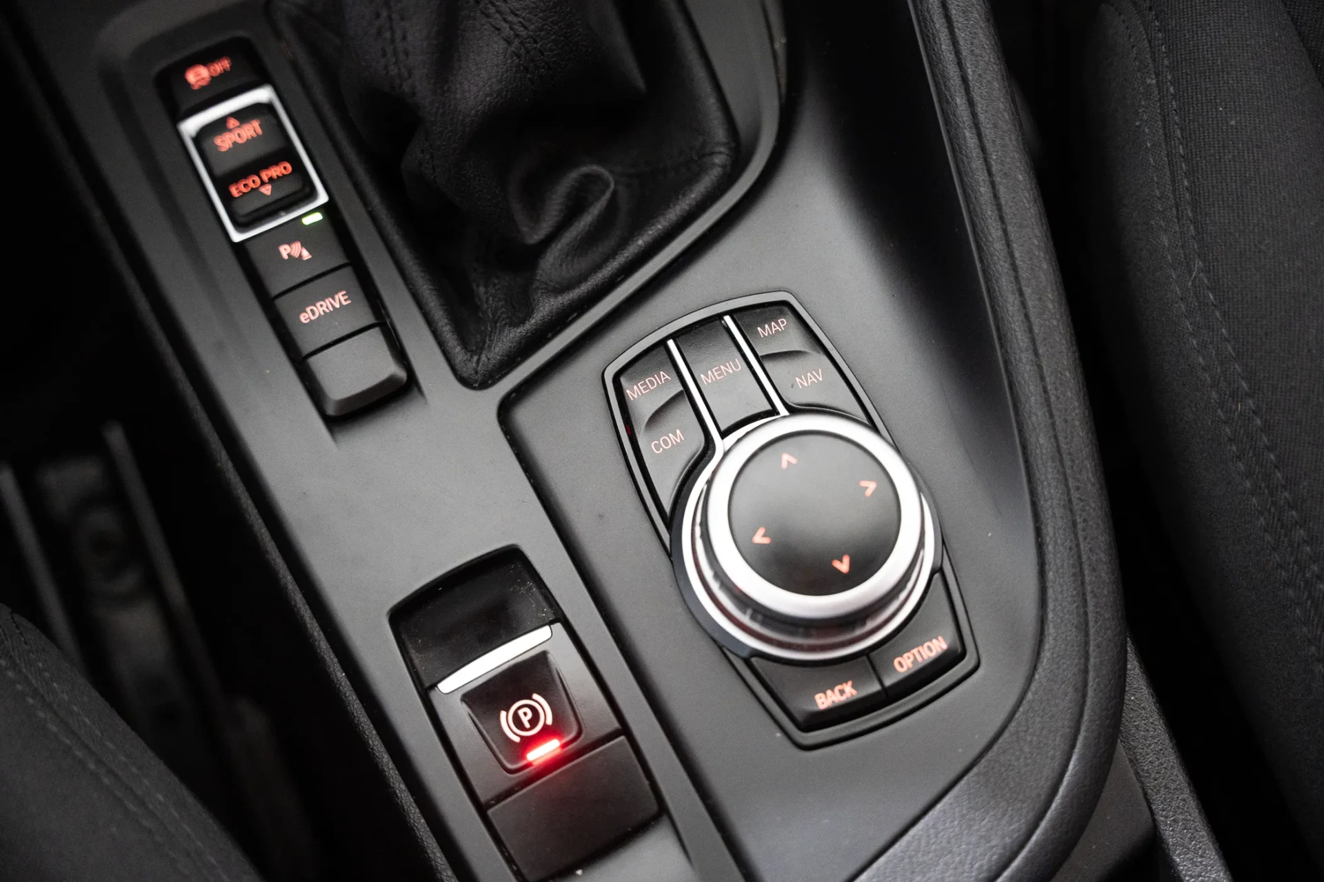 BMW X1 25 e xDrive Corporate Edition 24