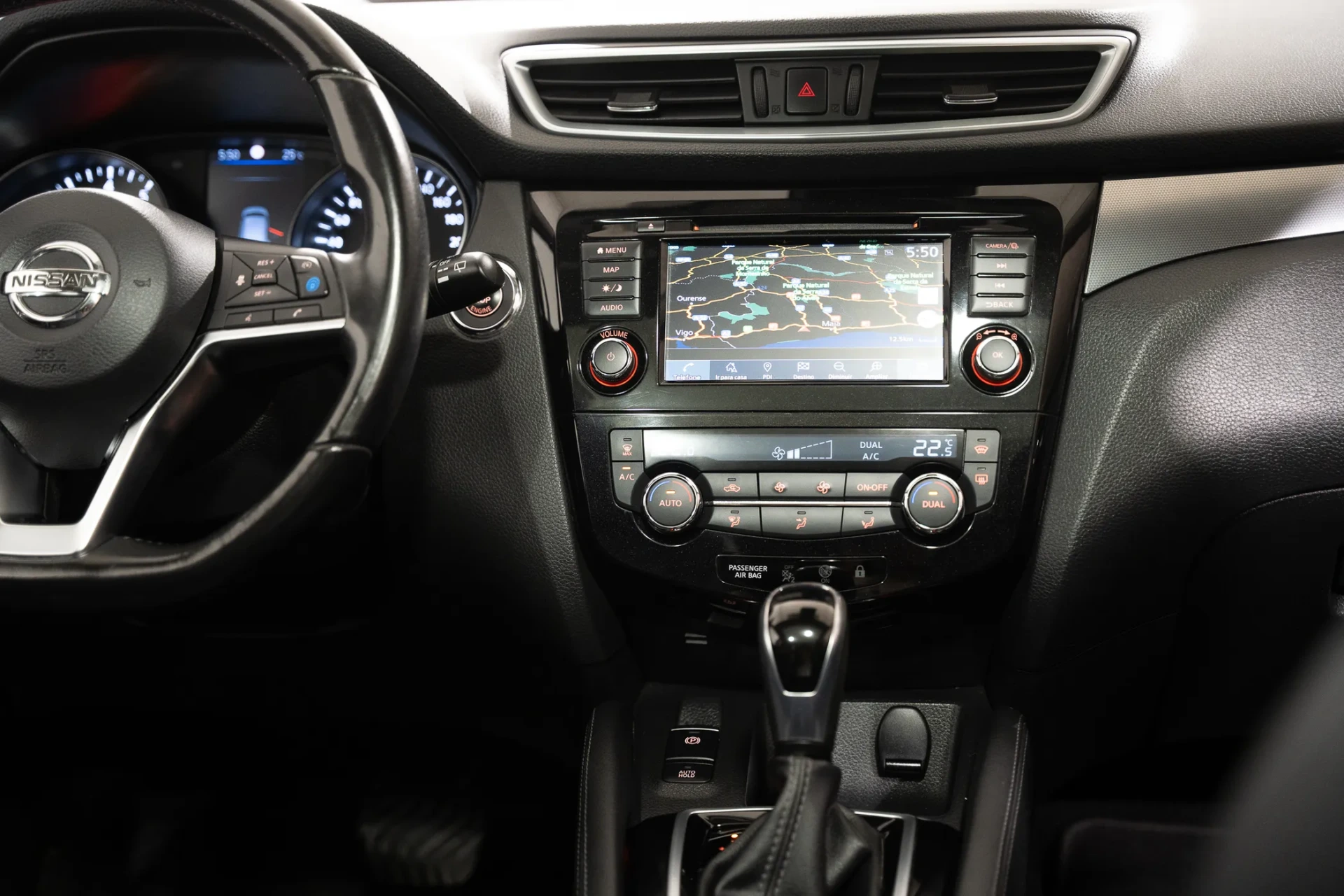 Nissan Qashqai 1.3 DIG-T Tekna DCT 11