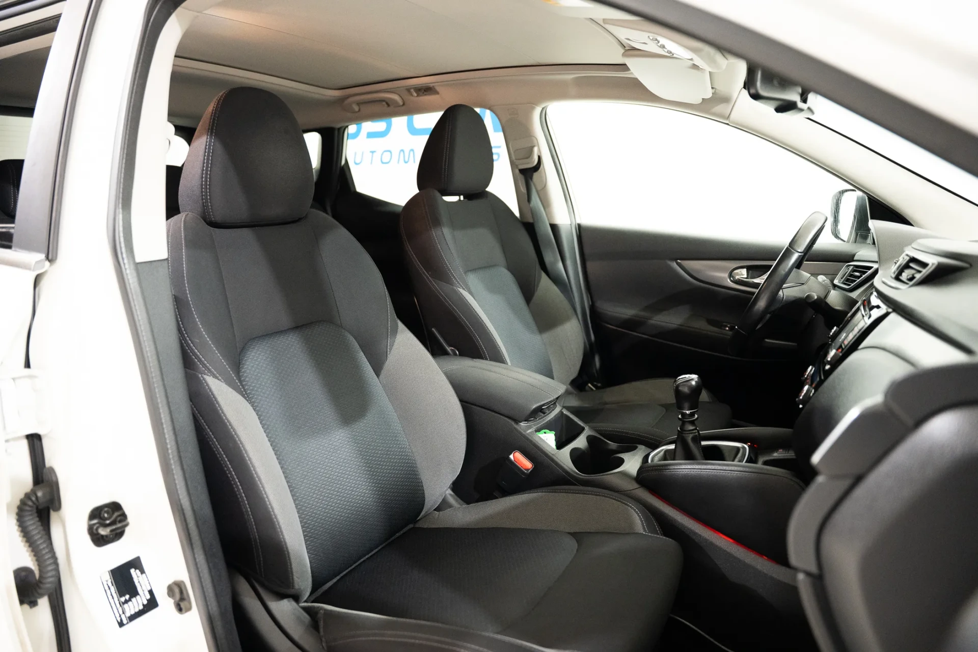 Nissan Qashqai 1.2 DIG-T N-Connecta 24