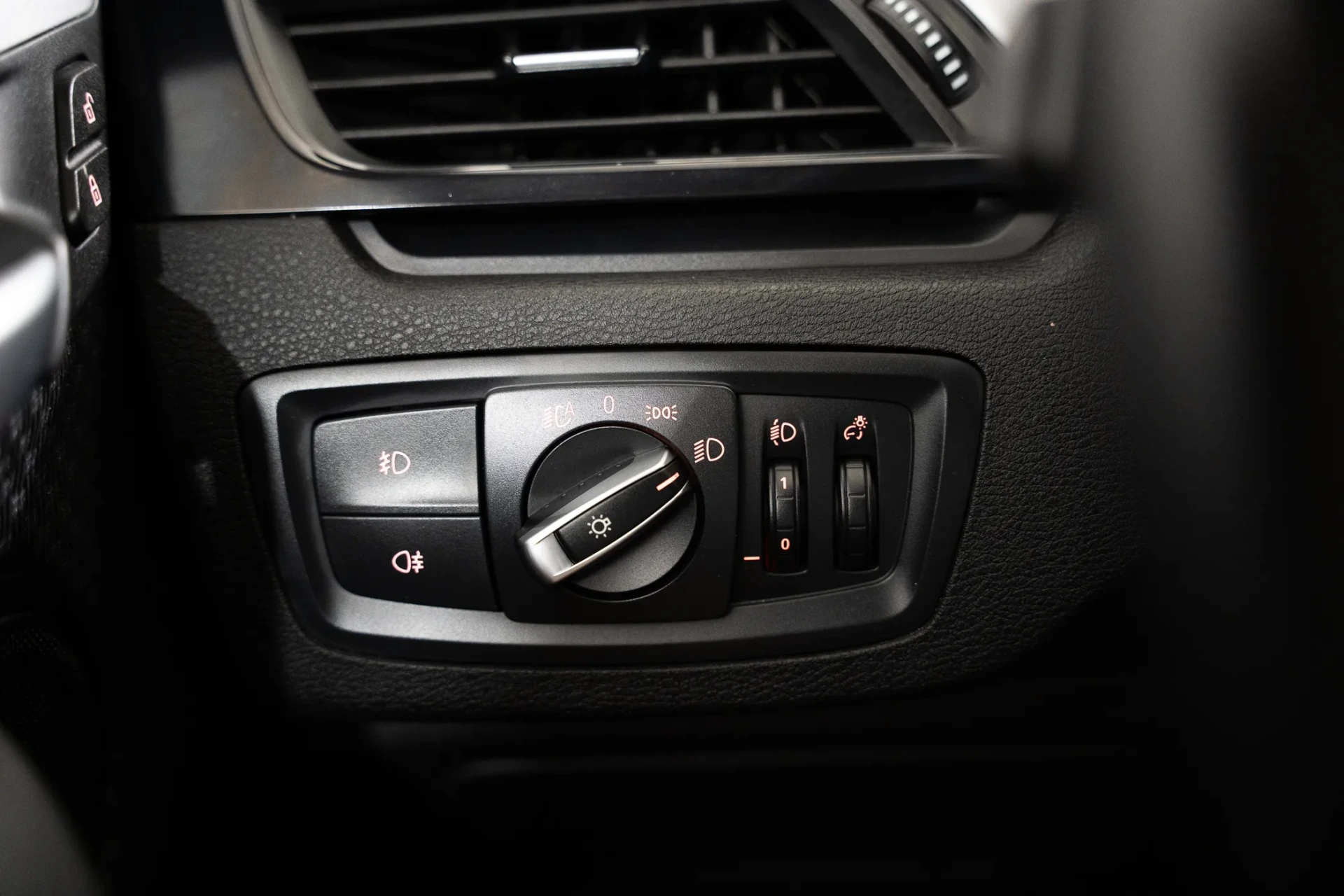 BMW X1 25 e xDrive Corporate Edition 12