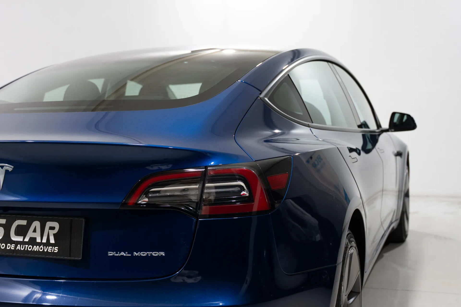 Tesla Model 3 Long-Range Dual Motor AWD 7