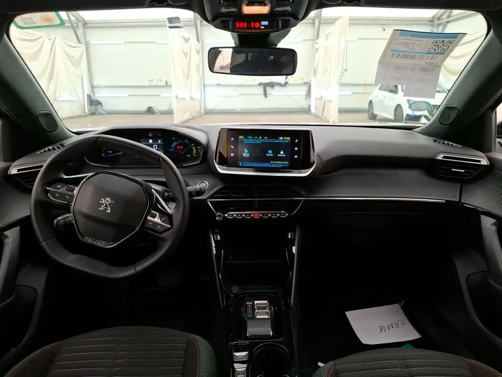 Peugeot e-2008 50 kWh Active Pack 6