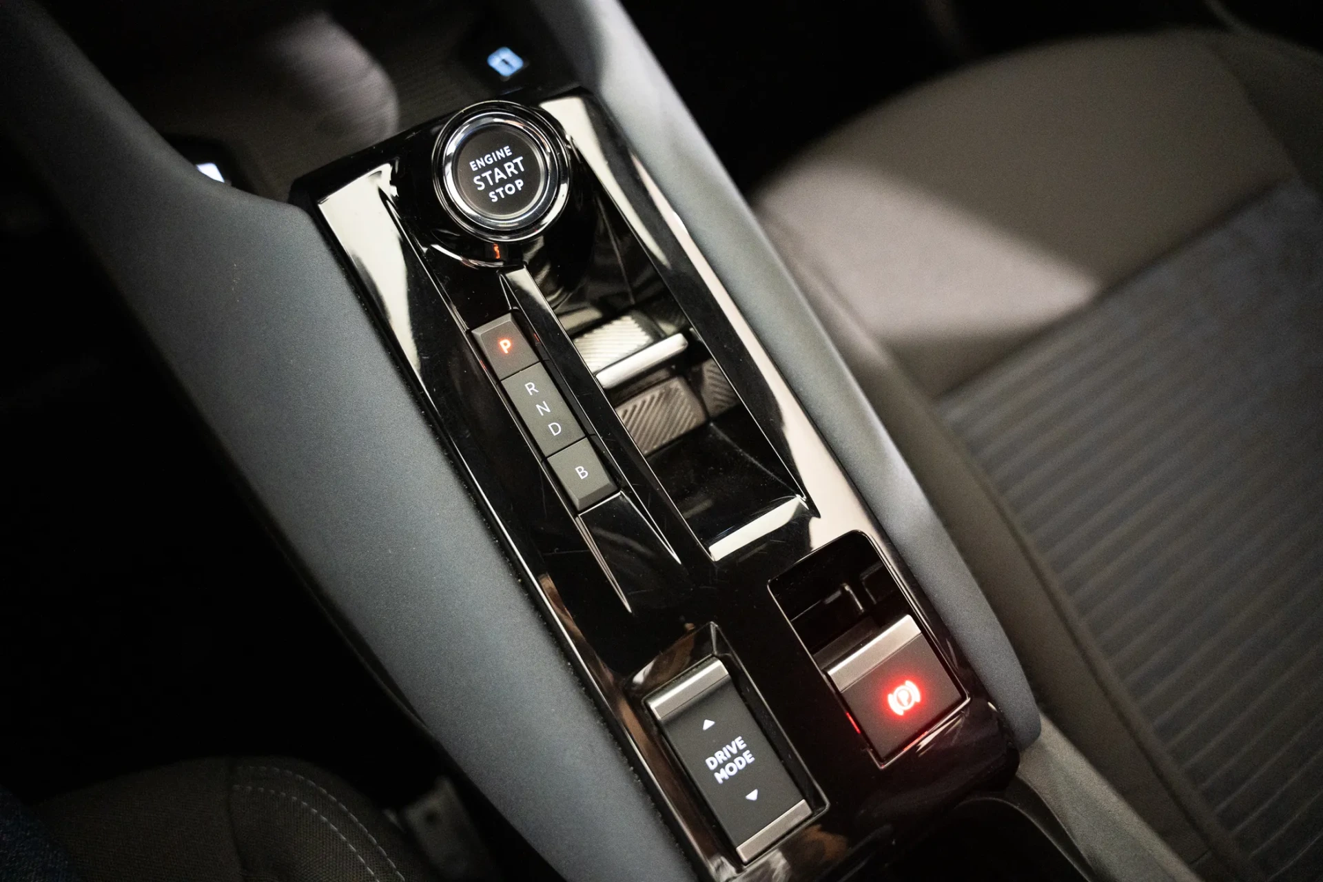 Alfa Romeo Junior 54 kWh Intensa 19