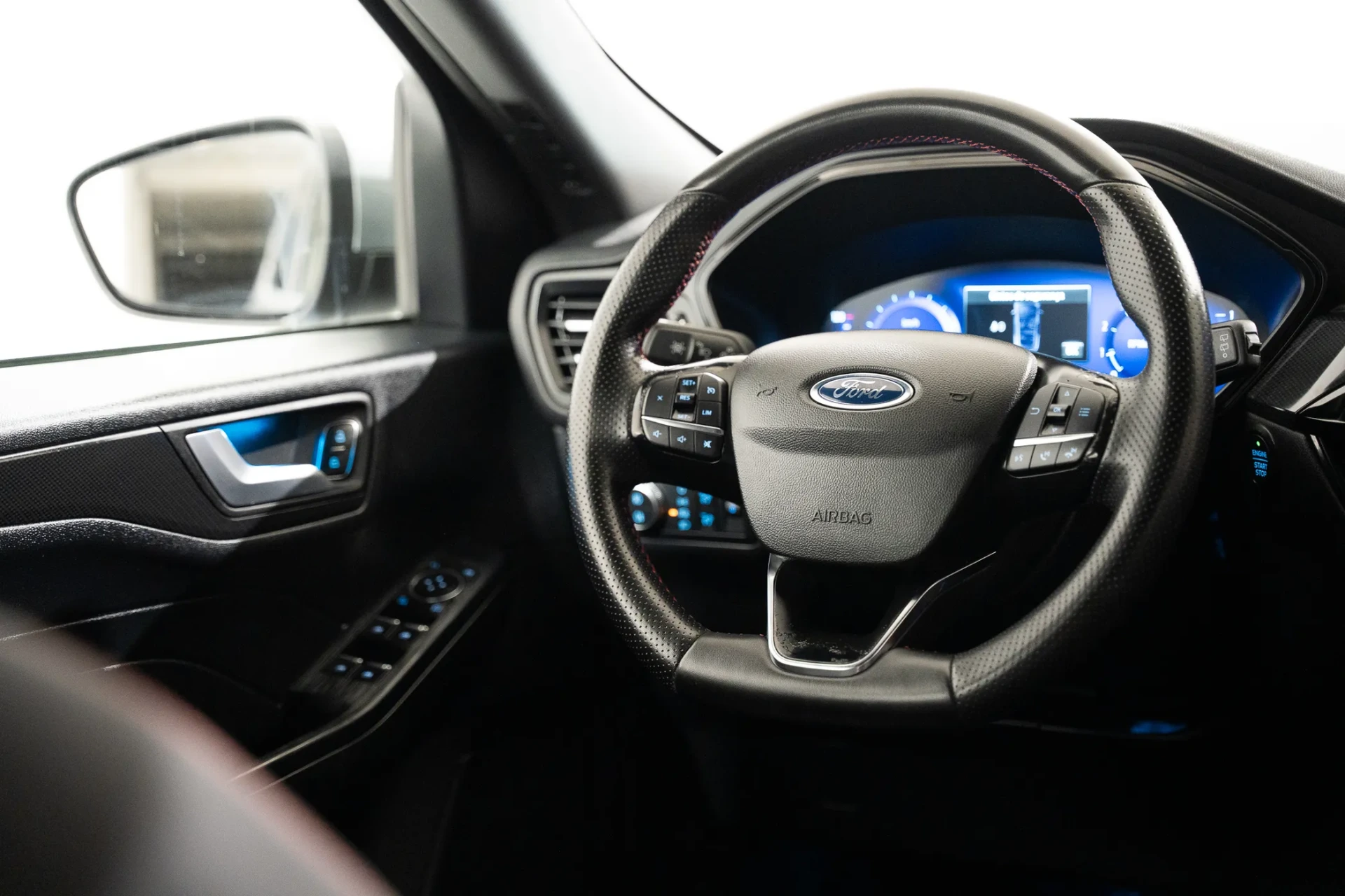 Ford Kuga 1.5 EcoBoost ST-Line 10