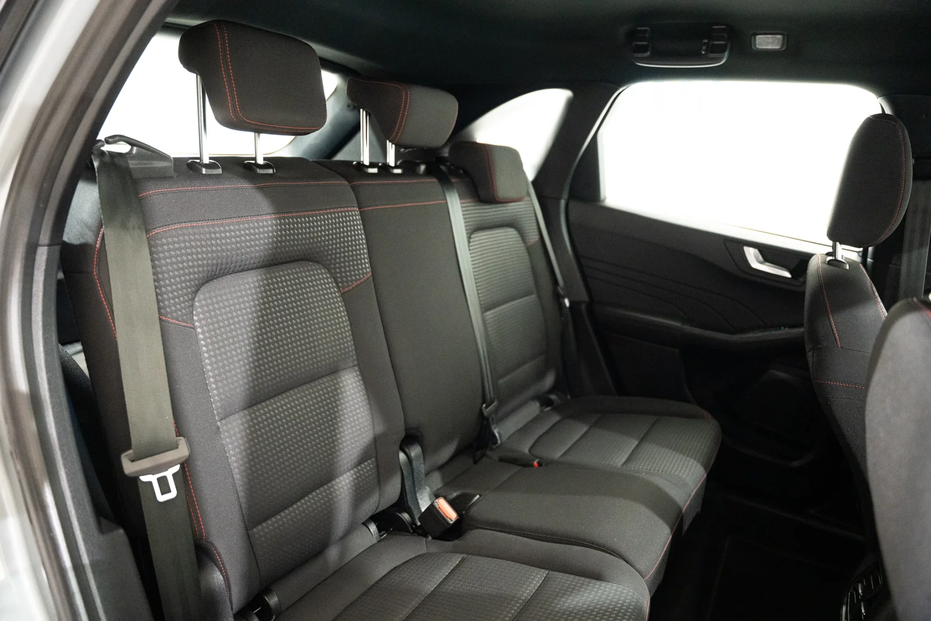 Ford Kuga 1.5 EcoBoost ST-Line 26