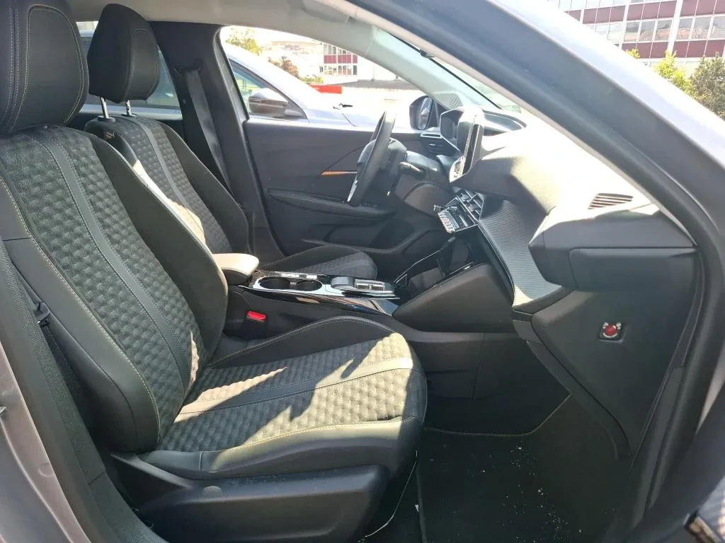 Peugeot e-208 50 kWh Allure 4