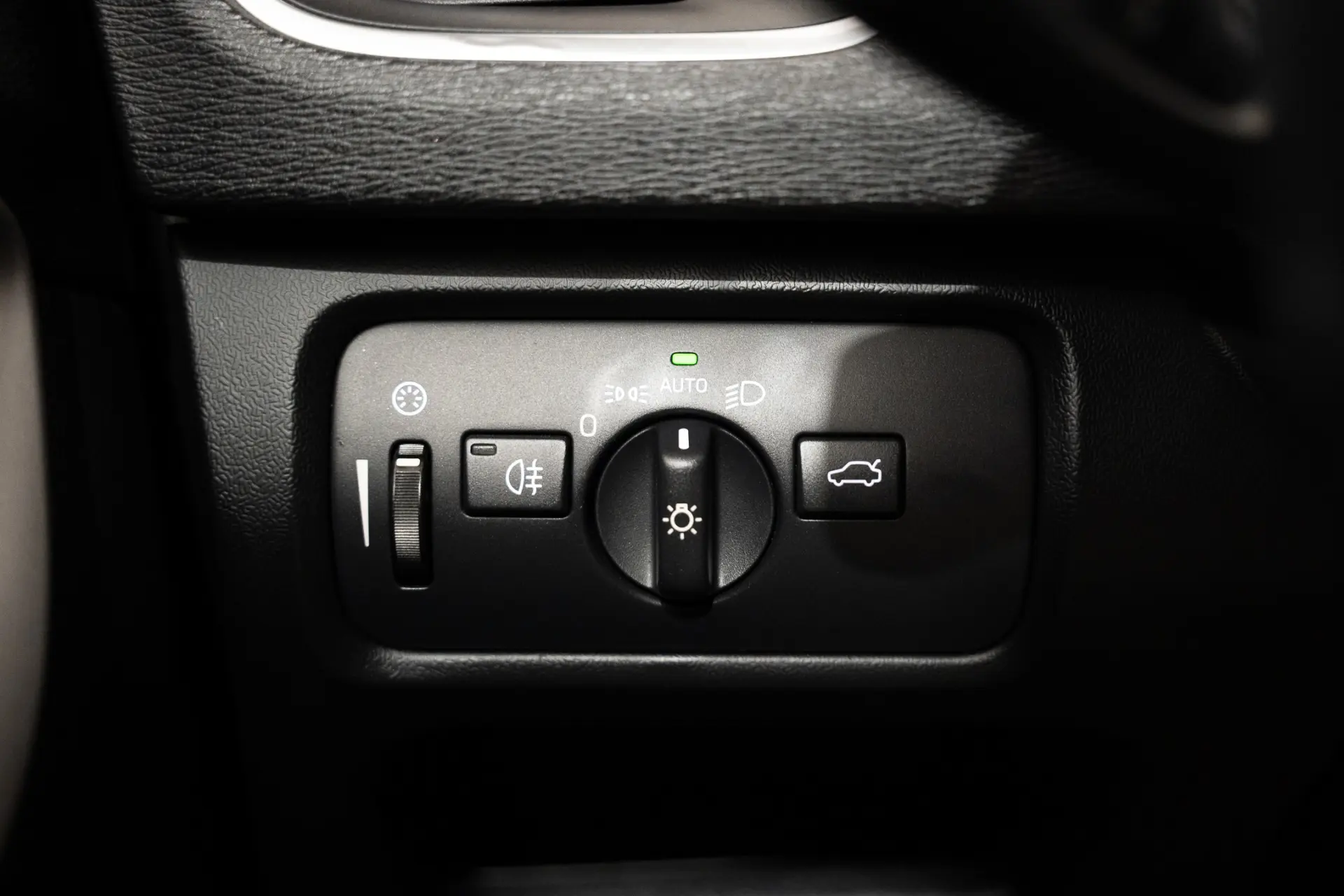Volvo V40 2.0 D2 Momentum Geartronic 11