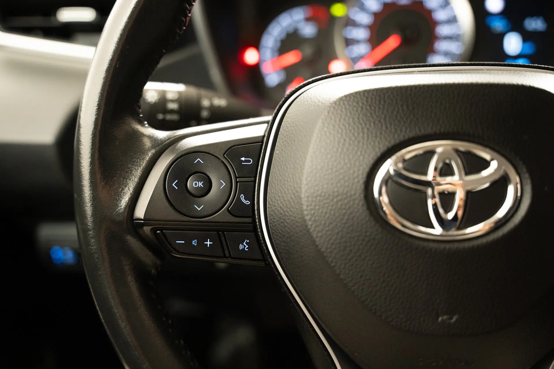 Toyota Corolla COMFORT 1.5 VVTi 14