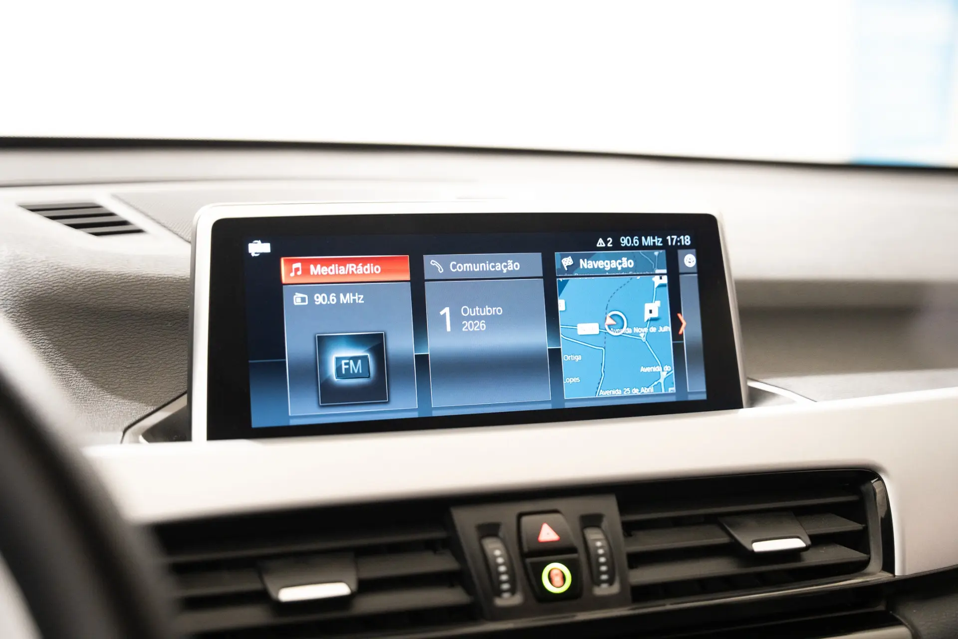 BMW X1 18 d sDrive Advantage 19