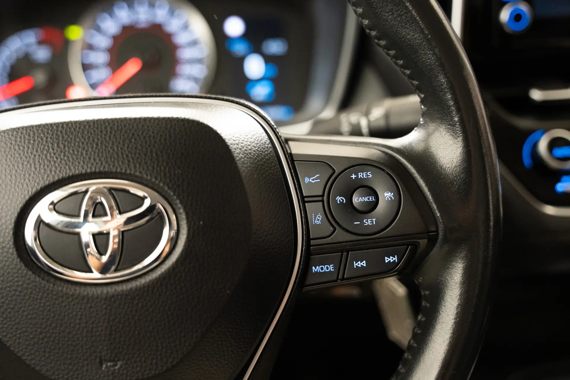 Toyota Corolla COMFORT 1.5 VVTi 16
