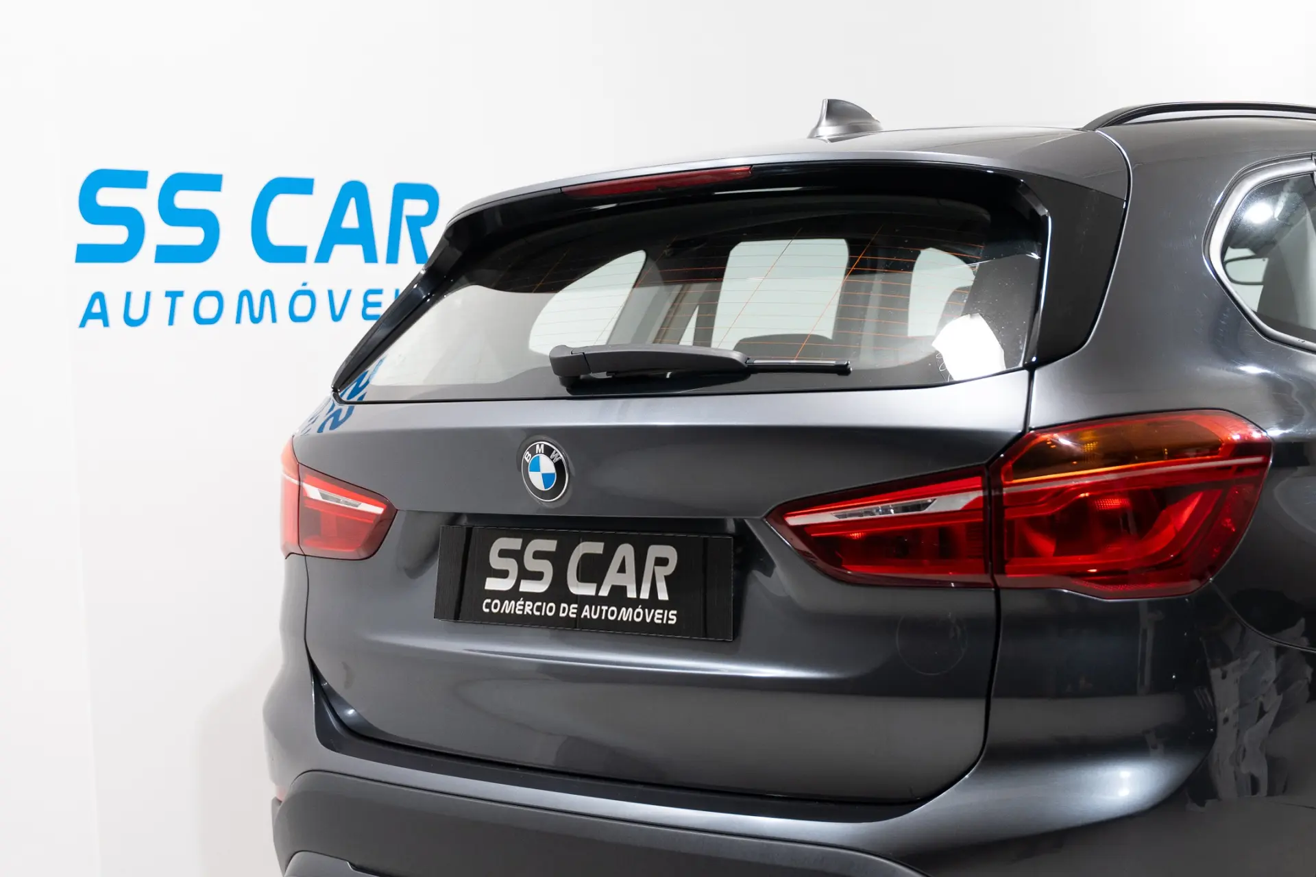 BMW X1 18 d sDrive Advantage 8